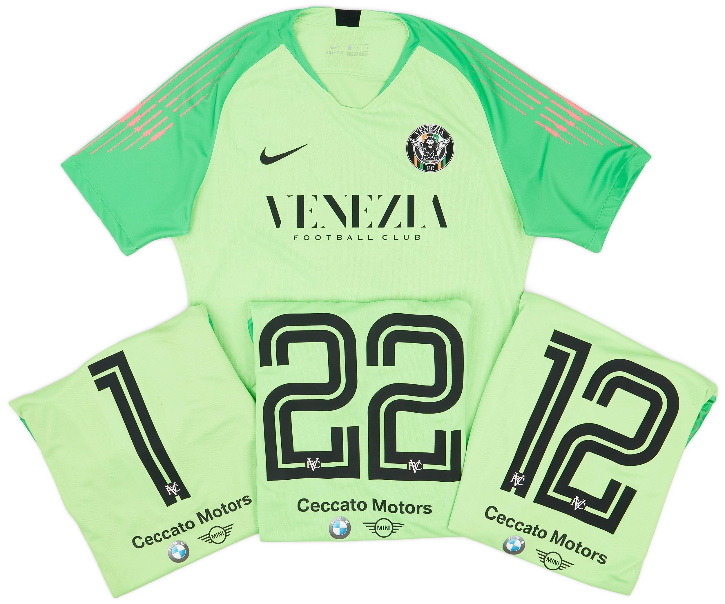 2019-20 Venezia Player Issue GK Shirt # - 7/10 - (L)