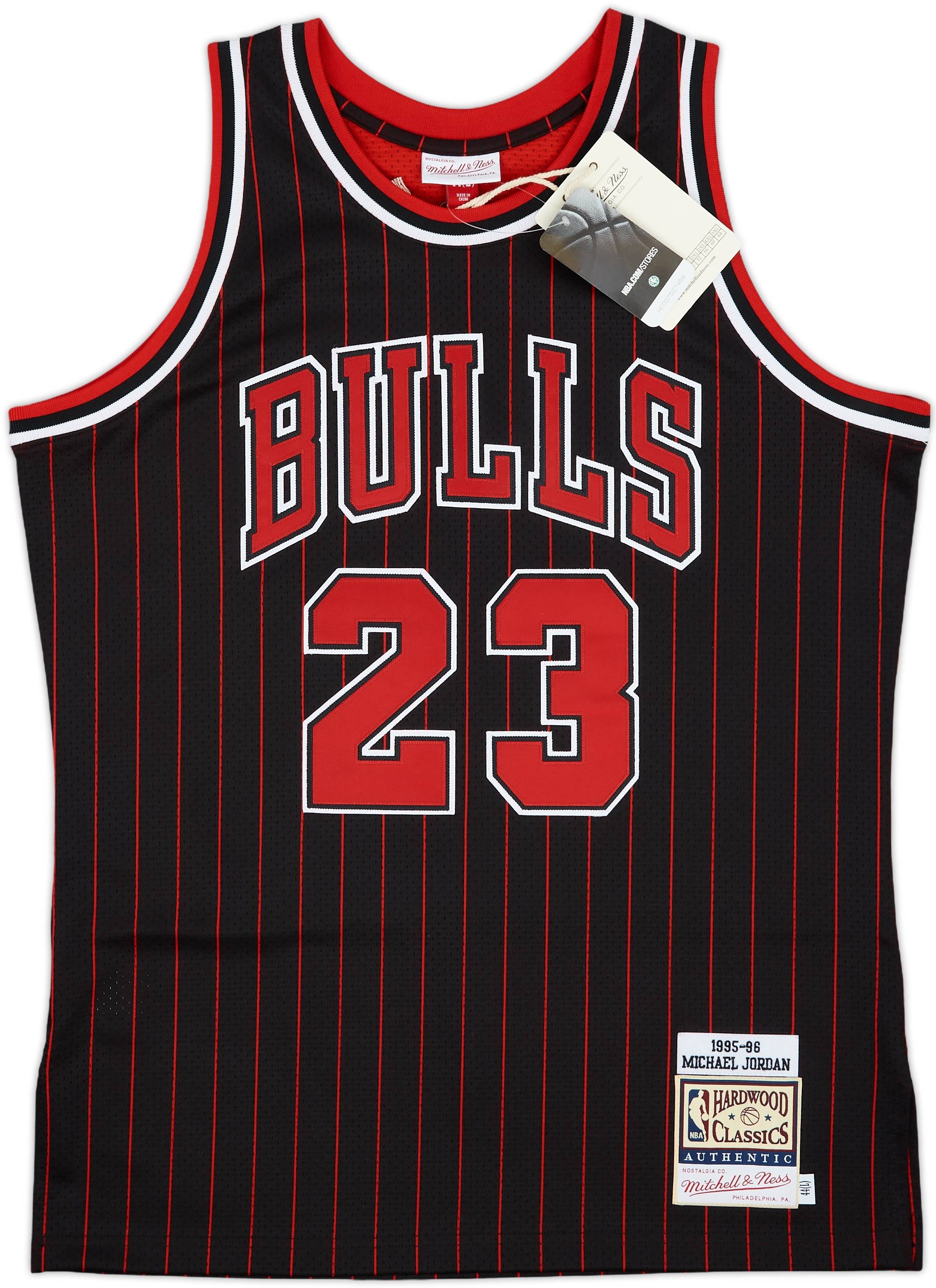1995-96 Chicago Bulls Jordan #23 Mitchell & Ness Authentic Alternate Jersey (L)