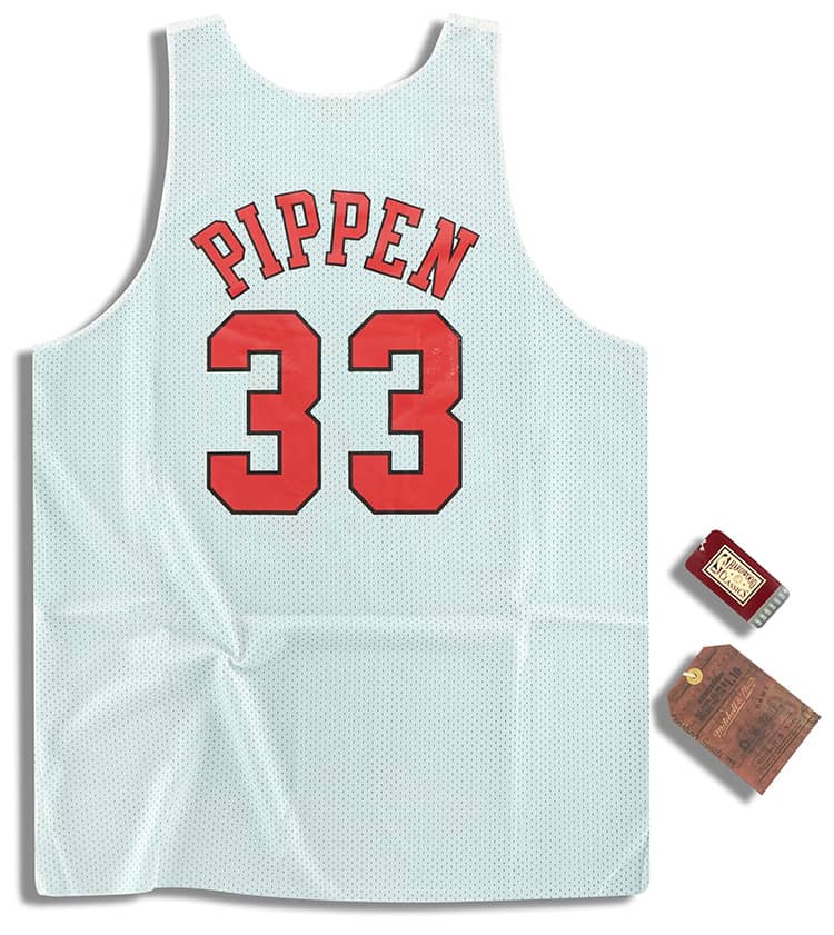 Amazon) Mitchell & Ness Chicago Bulls Pippen #33 Reversible