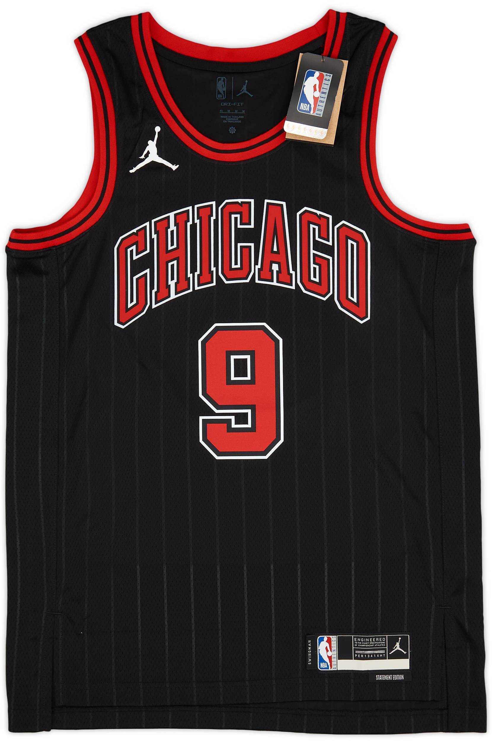 Bulls 9s top