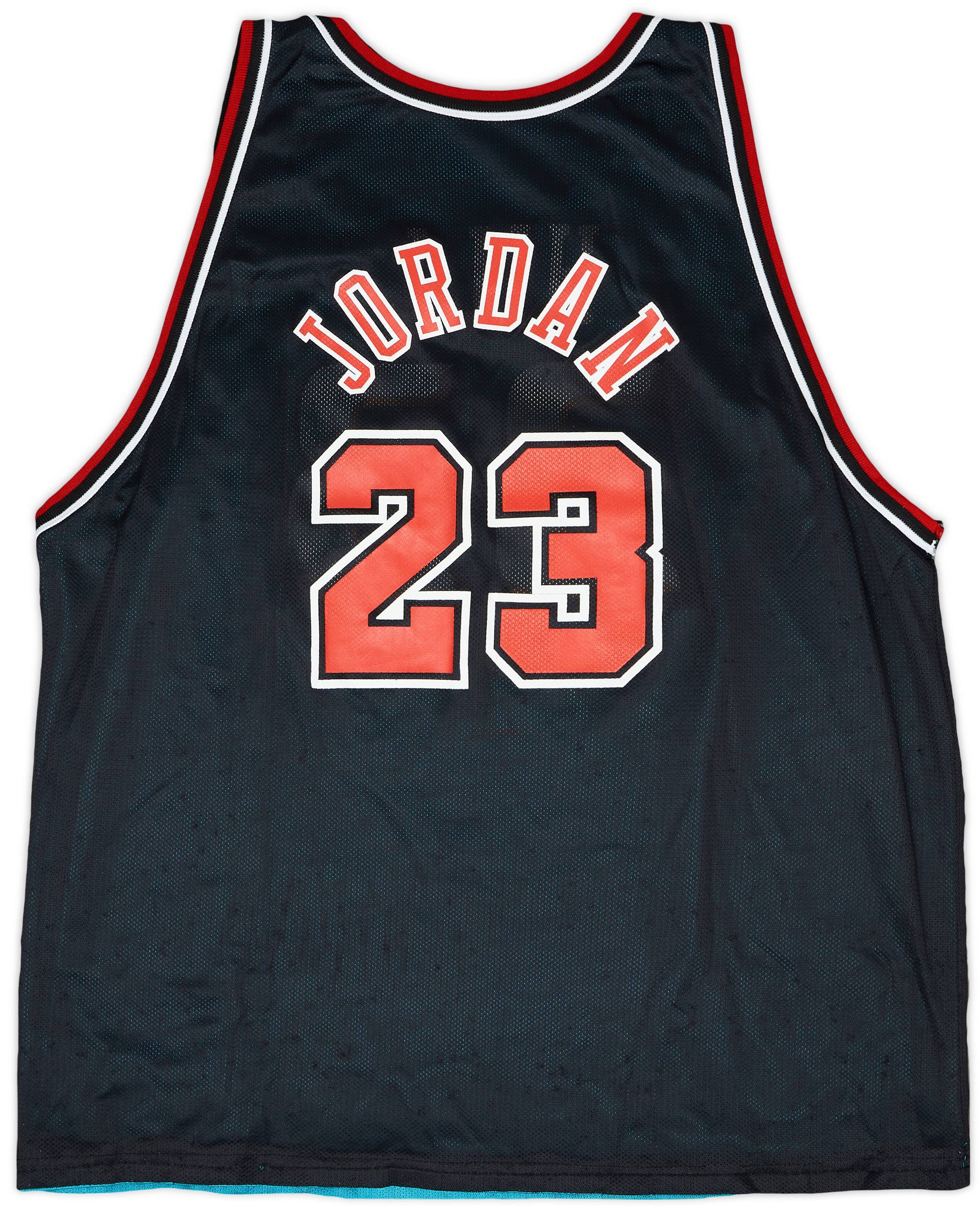 1997-98 Chicago Bulls/Detroit Pistons Jordan #23/Hill #33 Champion Jersey (Reversible) XL