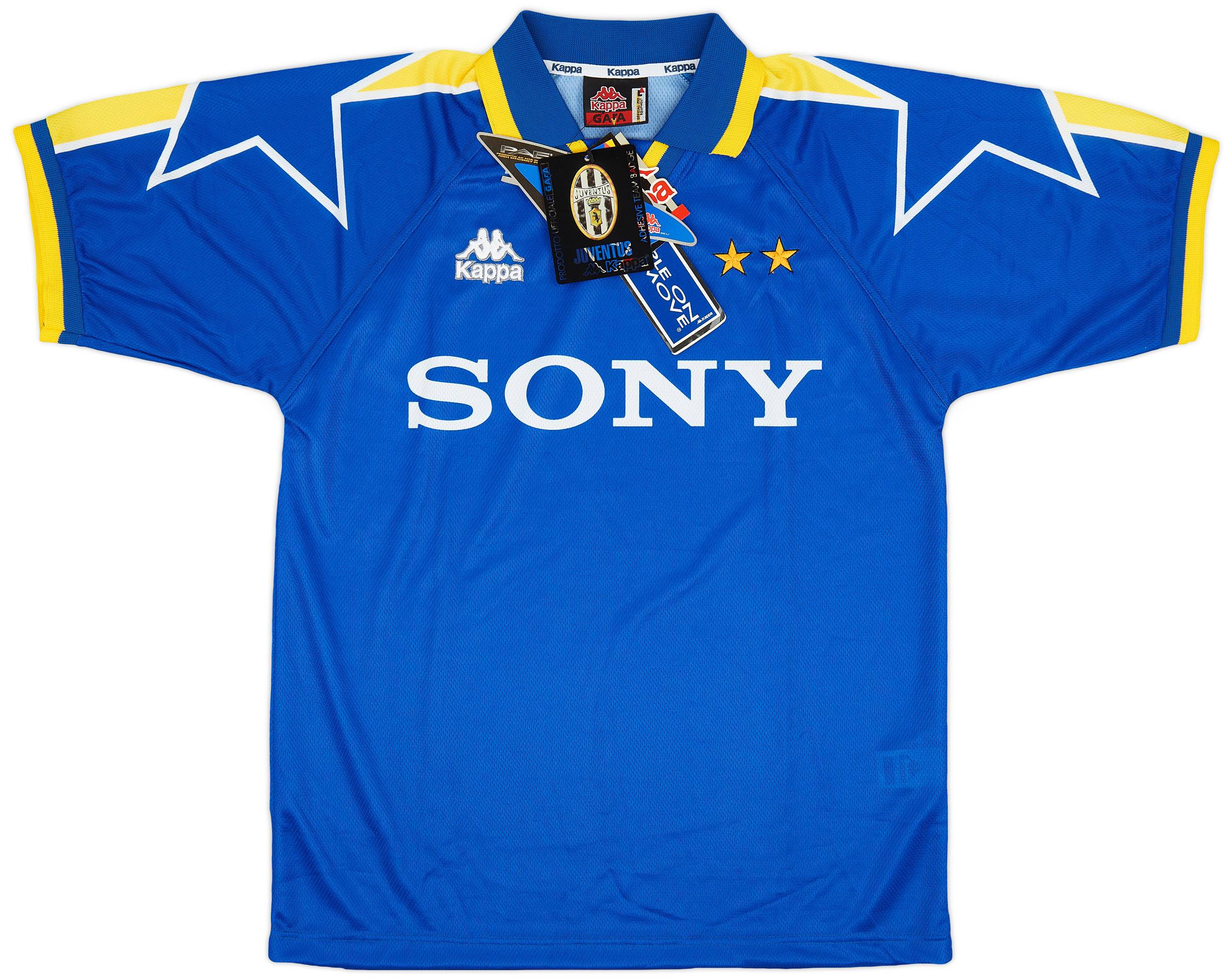 1996-97 Juventus Away Shirt (L)