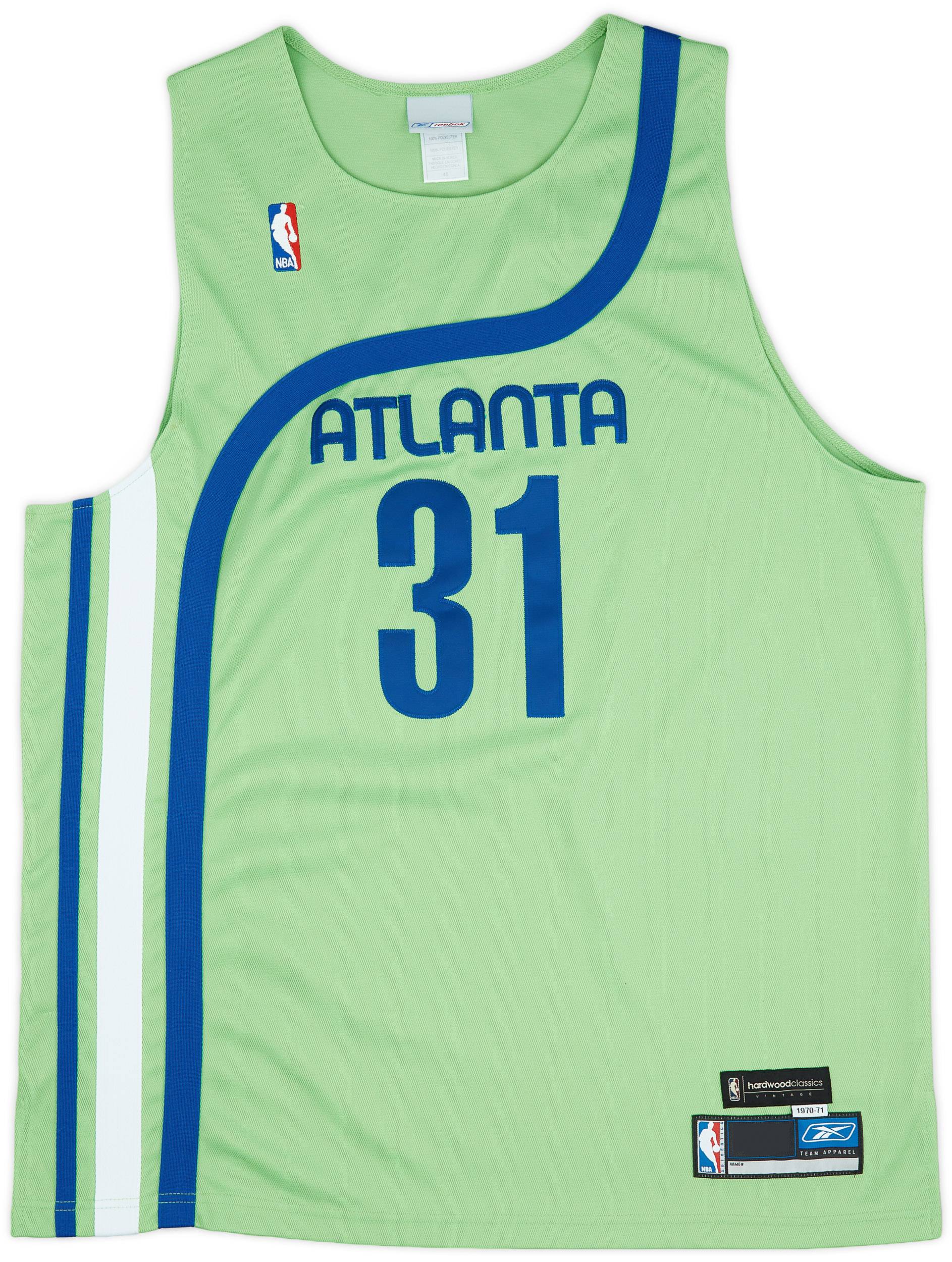 What is a throwback jersey 2025