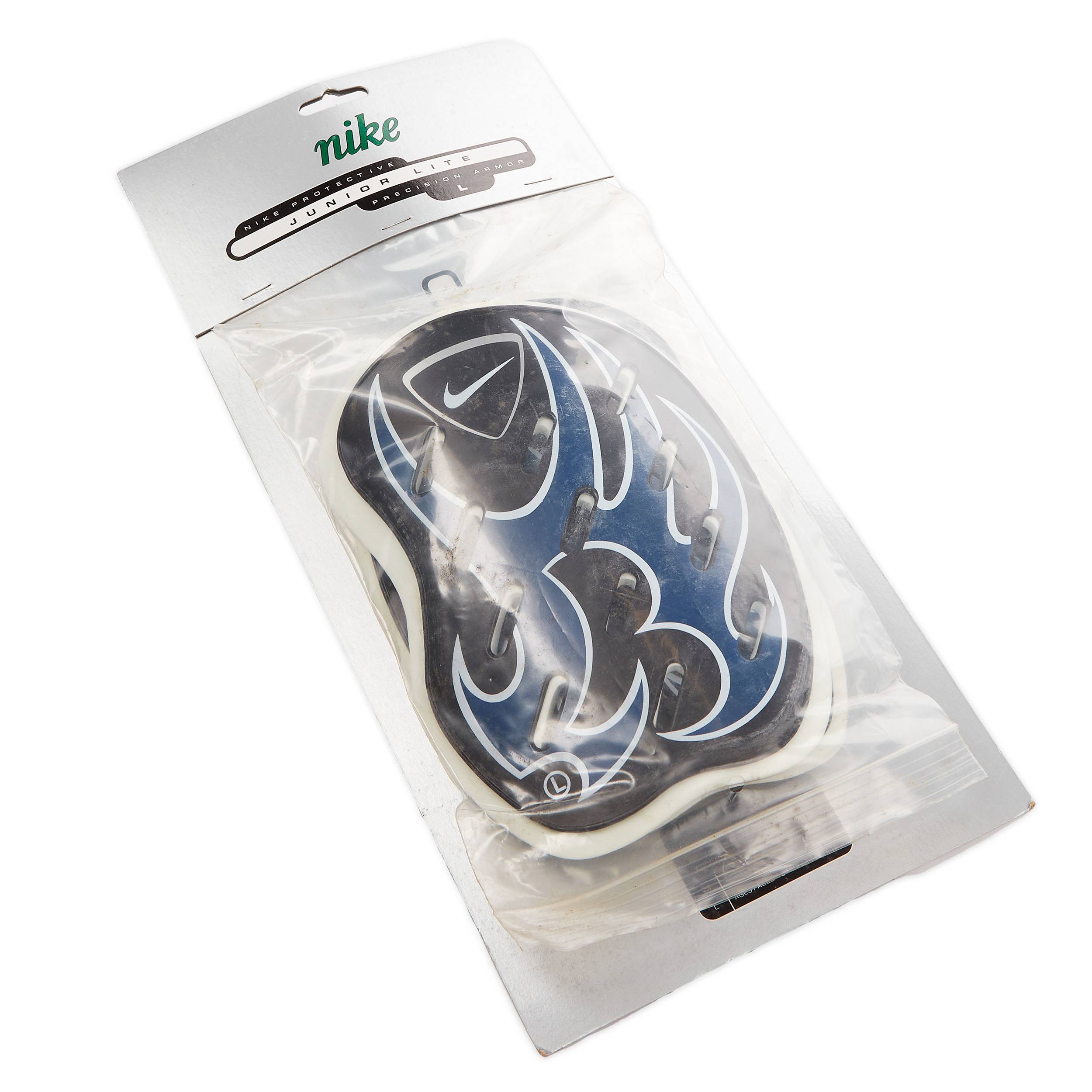 Nike Protective Shin Pads (L.Kids)