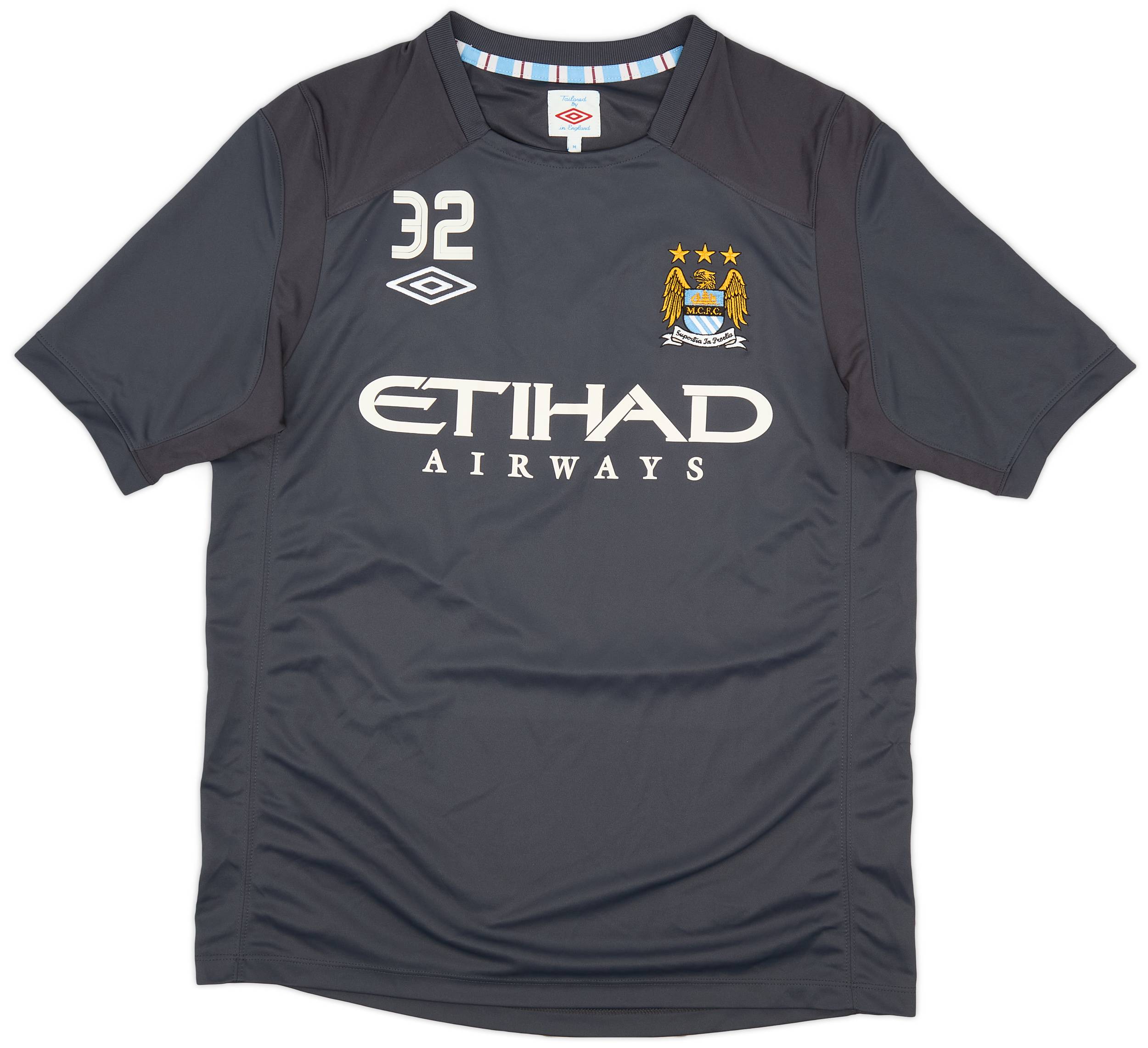 ウェア Umbro Manchester City Umbro Vintage MANCHESTER CITY LS Jersey Football soccer