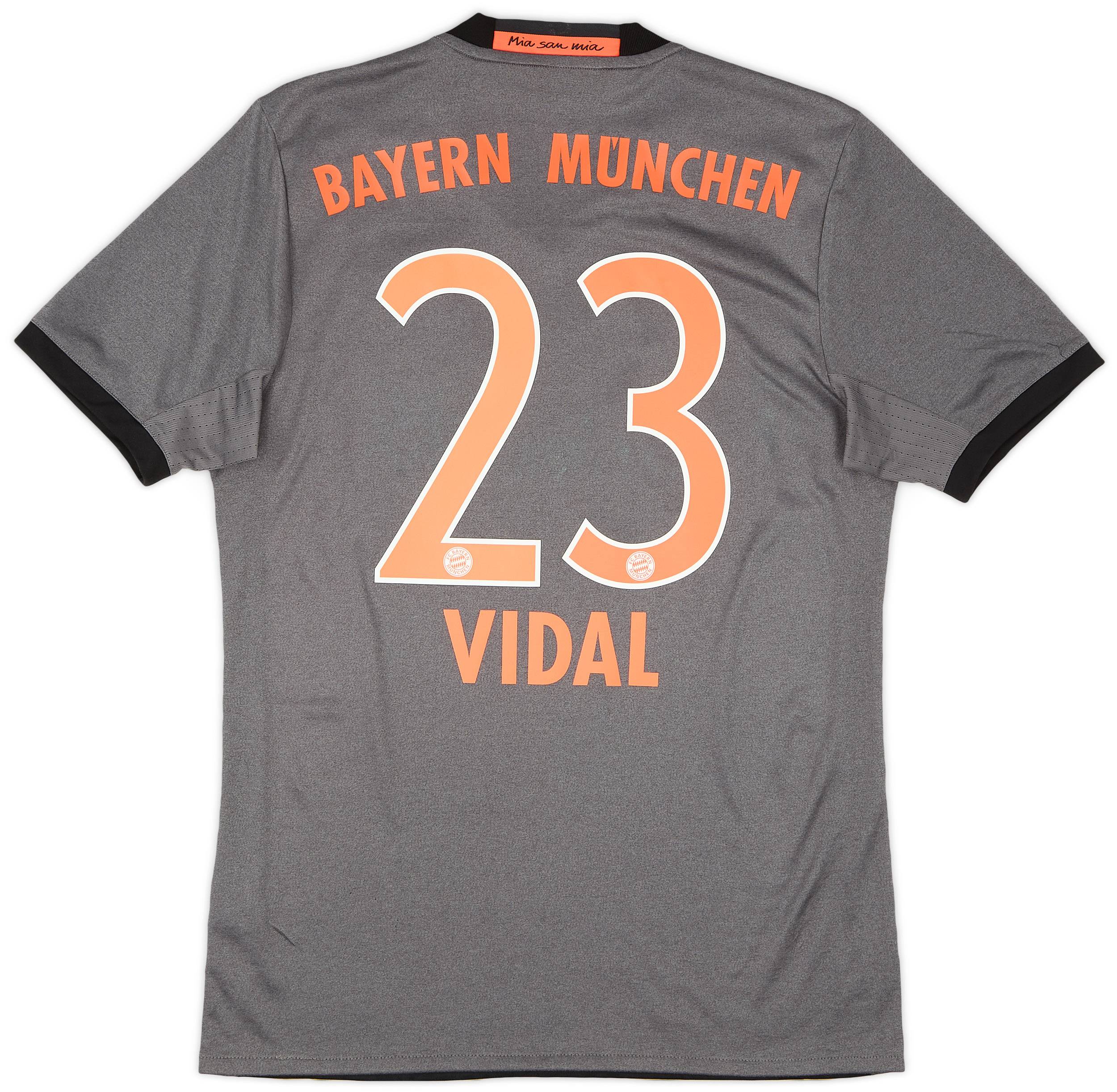 2016-17 Bayern Munich Away Shirt Vidal #23 - 9/10 - (S)