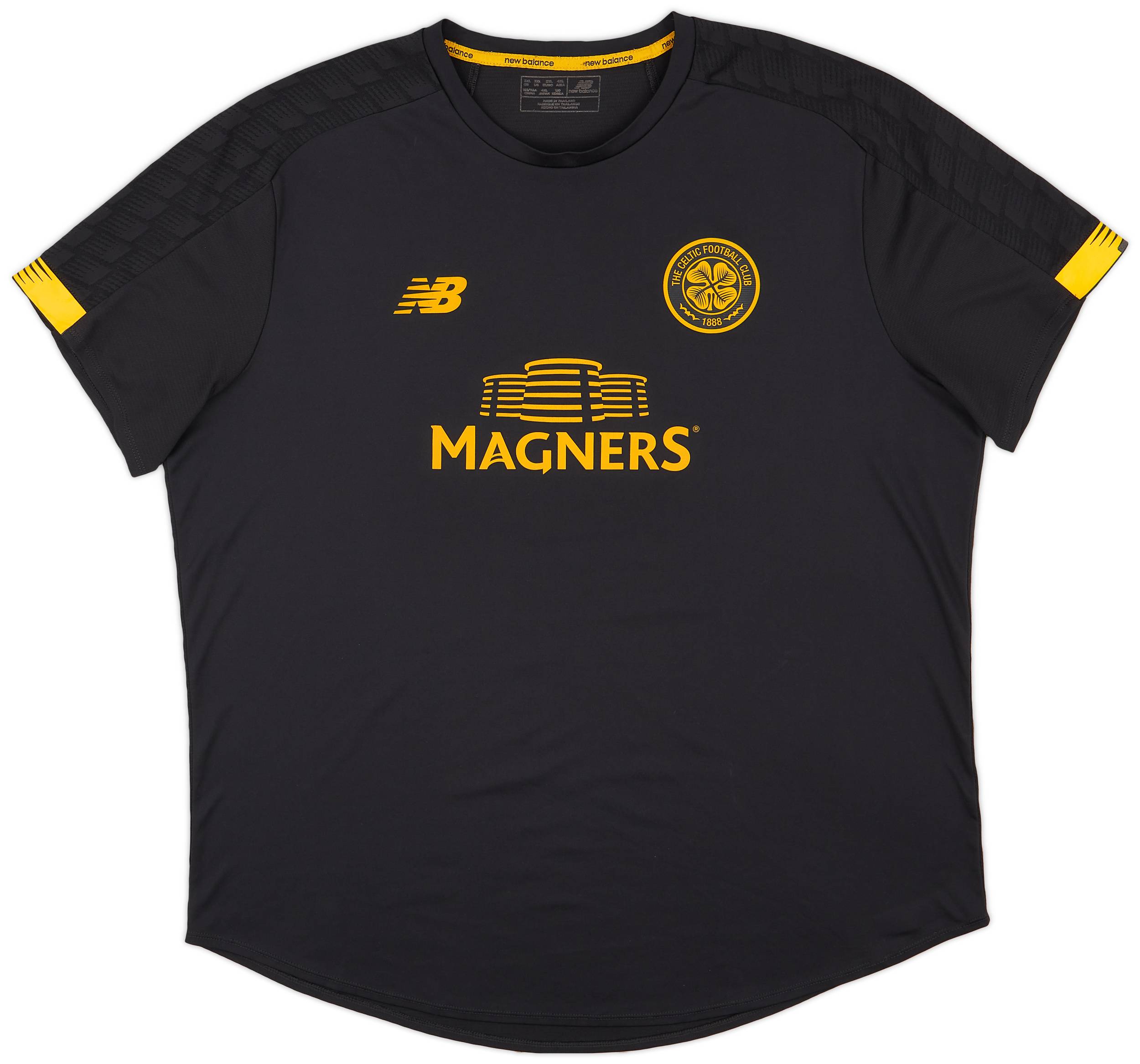 Celtic new balance training kit store
