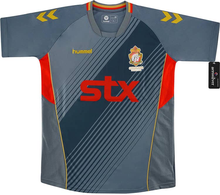 2013 Gyeongnam FC Away Shirt