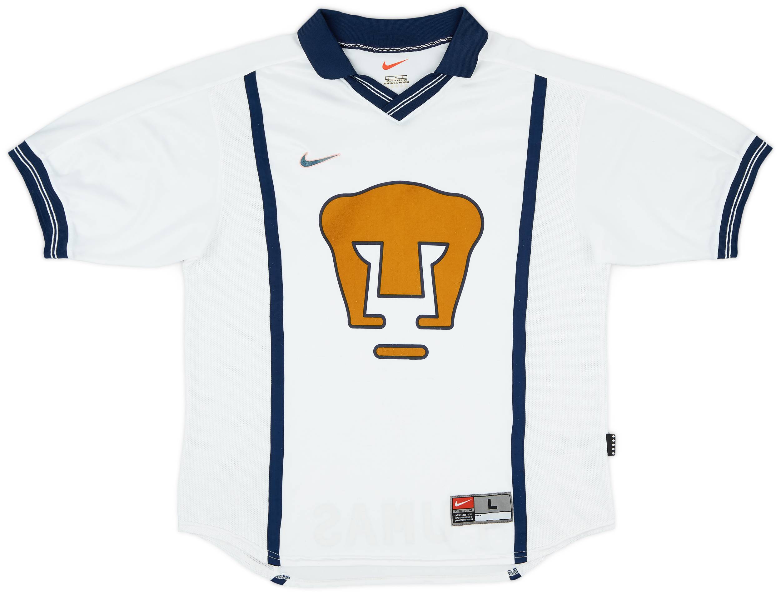 Playera pumas 2000 2025