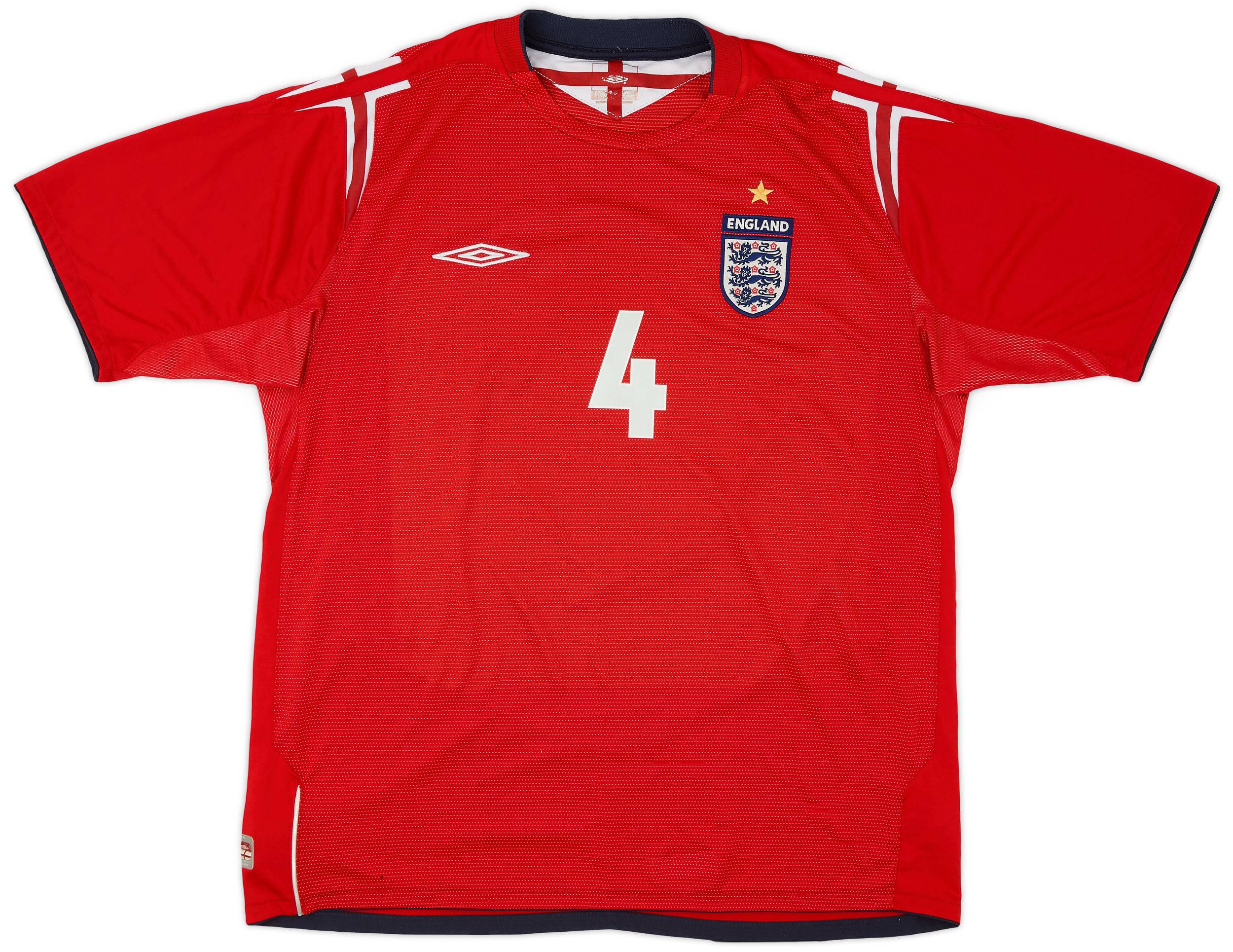england-06-away-gerrard_5.jpg