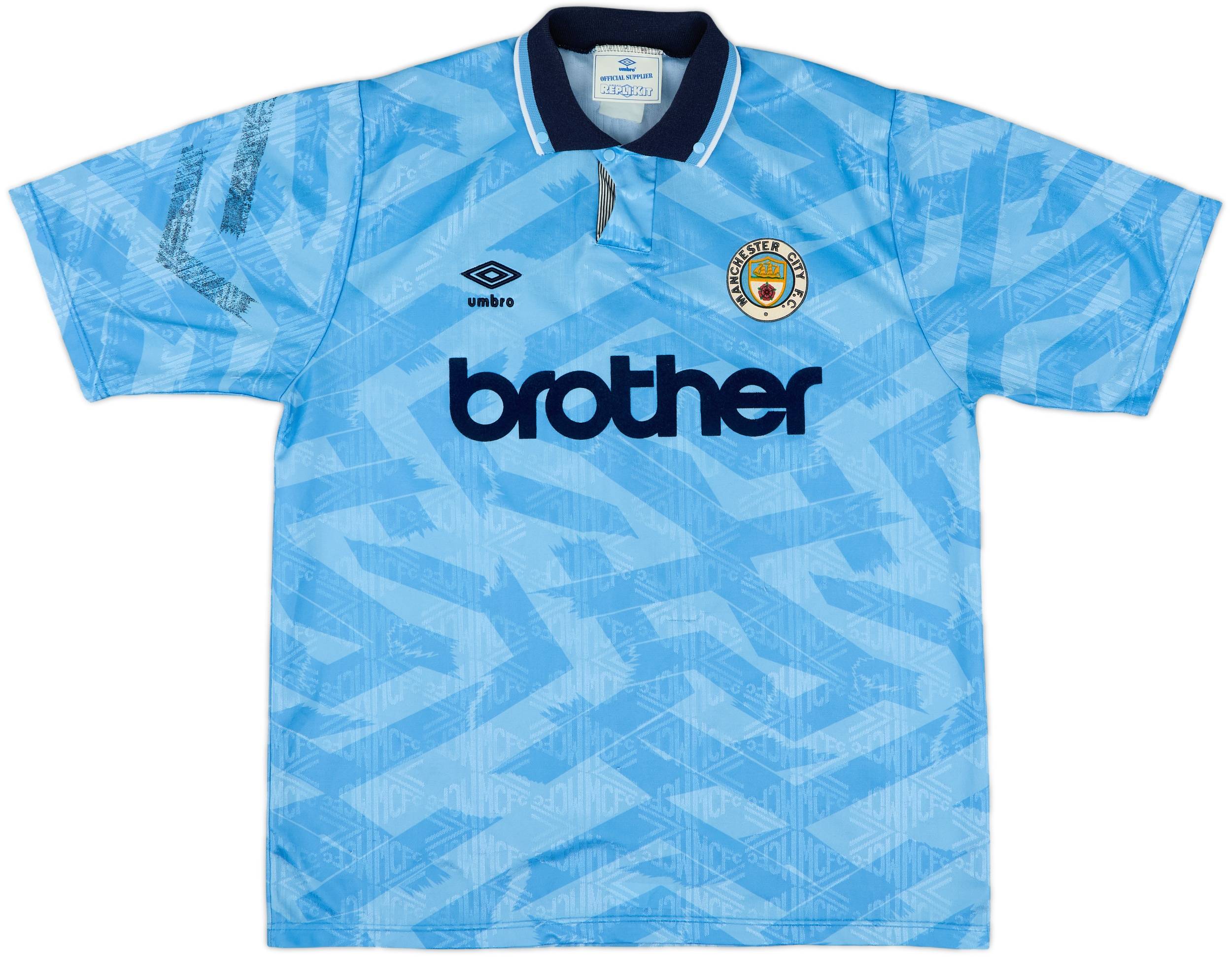 Classic Football Shirts - Man City '95-97 home by Umbro Shop