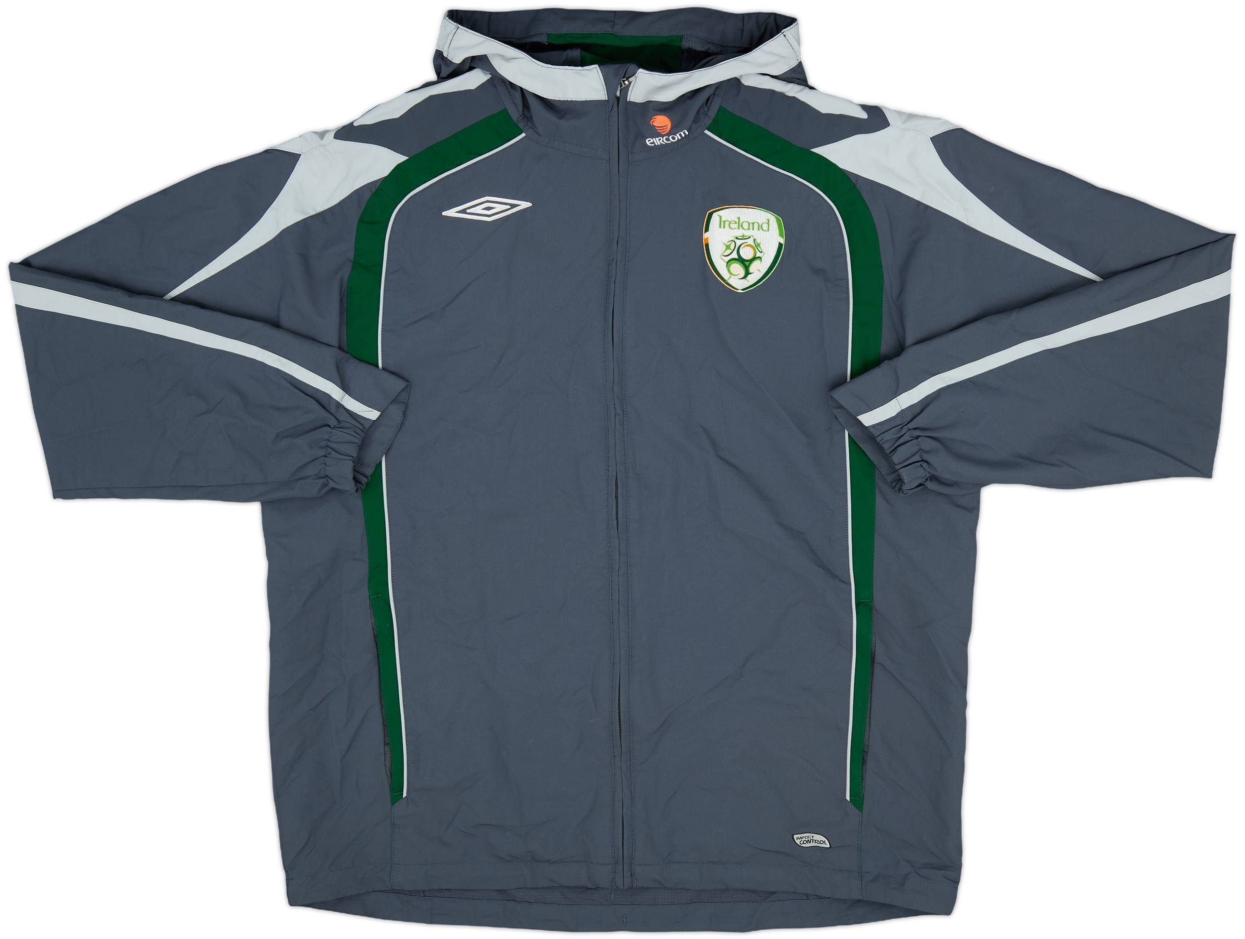 WM×UMBRO HOODED COAT – White Mountaineering OFFICIAL WEB SITE.