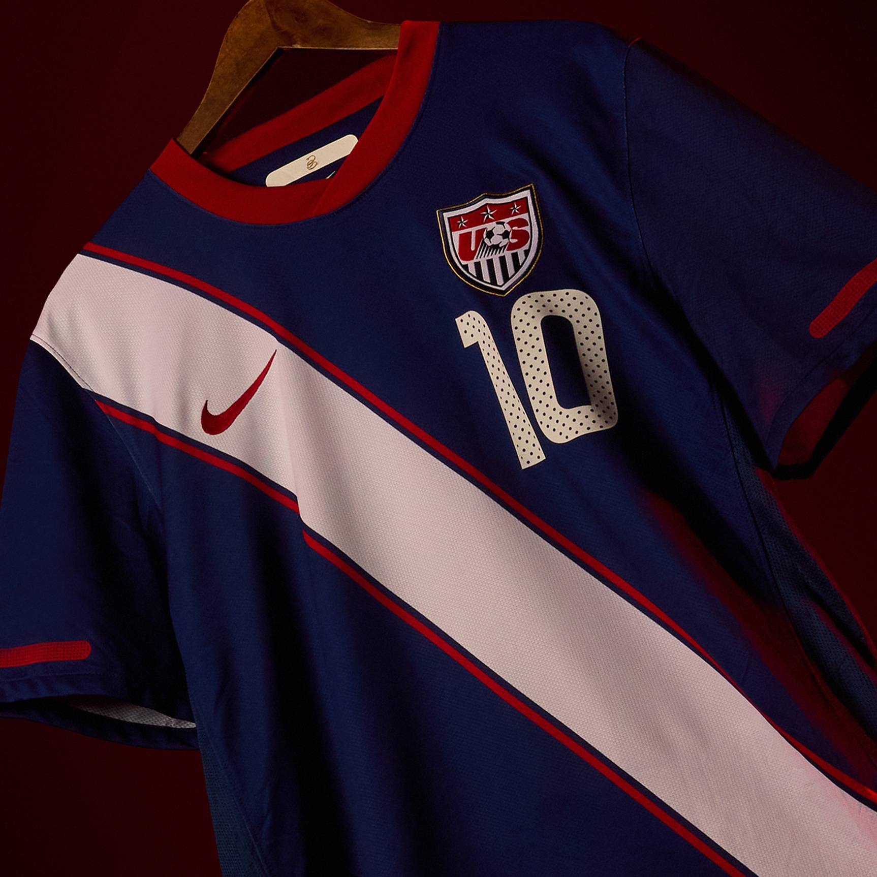 2010-11 USA Away Shirt Donovan #10 - 6/10 - (S)