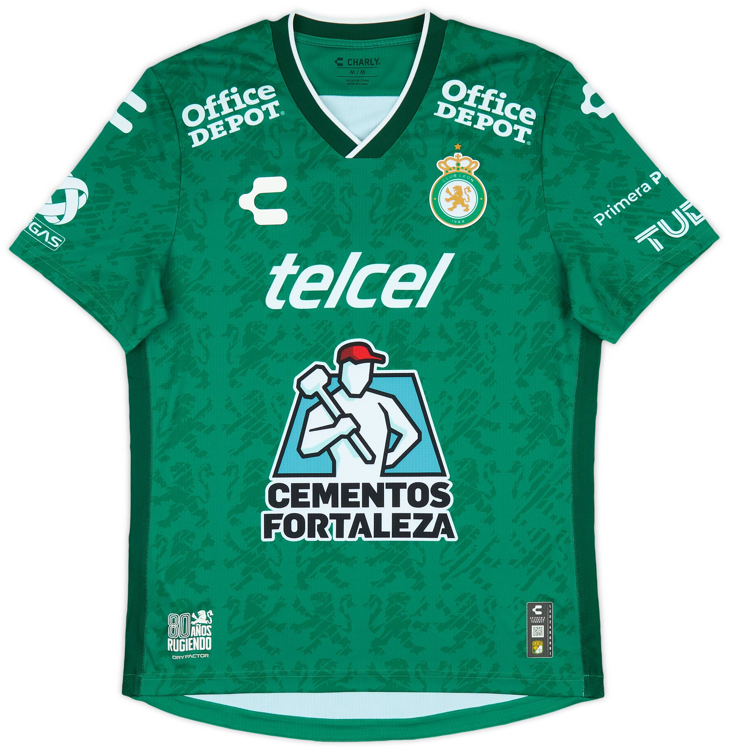 激レア！León FC 新聞デザイン シャツ　Club León 激レア！León FC 新聞デザイン シャツ Club León - メルカリ