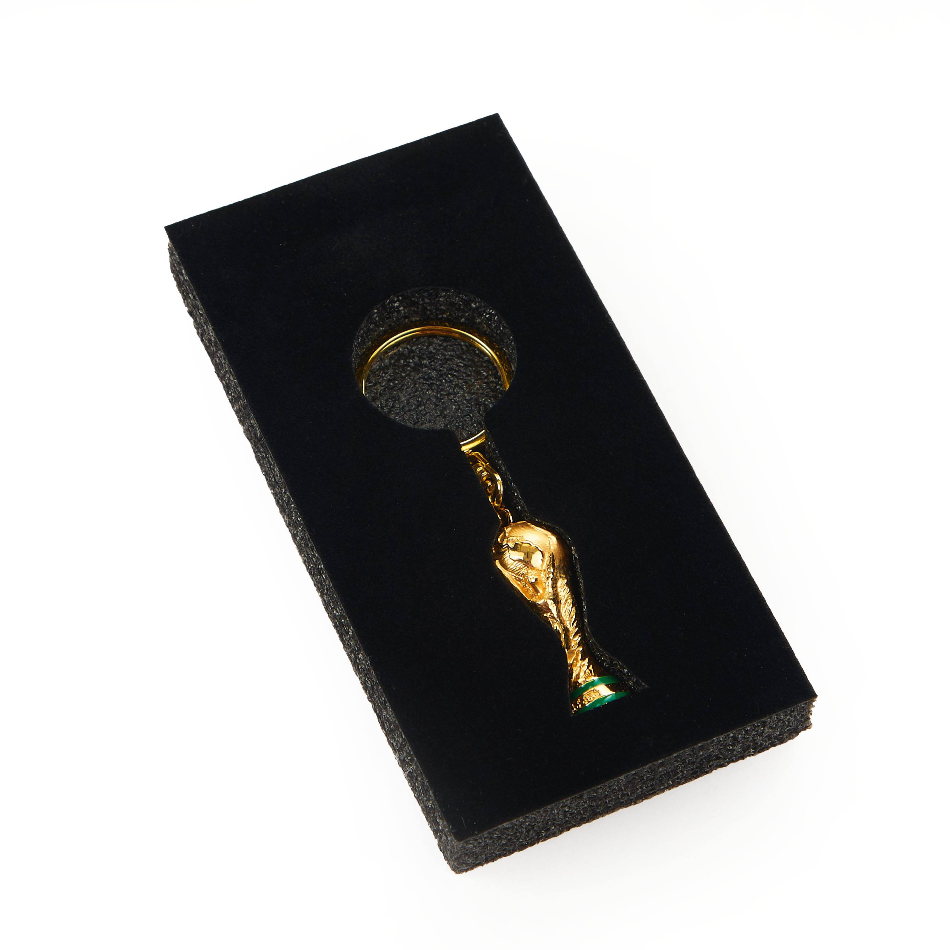FIFA Classics Official World Cup Trophy Keychain (45mm)