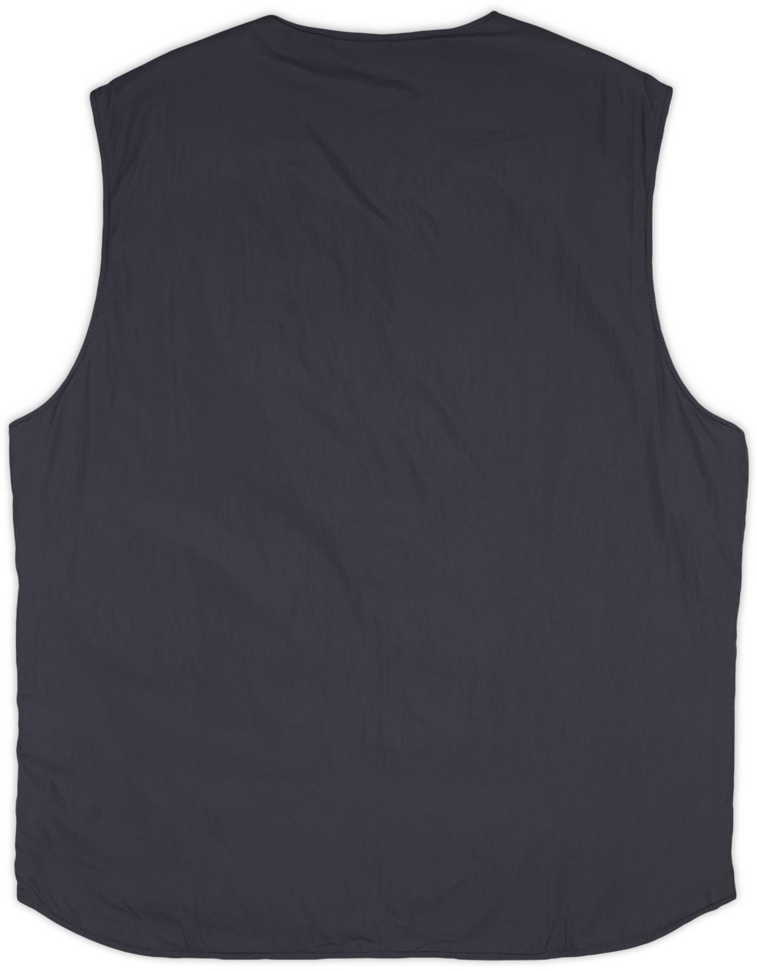 26日終了【ルーアンドレア】 FAKEMINK VEST 2025-26 Manchester United adidas Originals Icon Reversible Vest