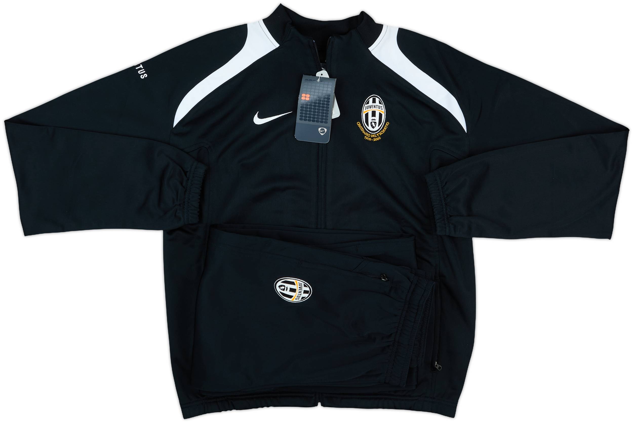 2005-06 Juventus Nike Tracksuit (XL.Boys)