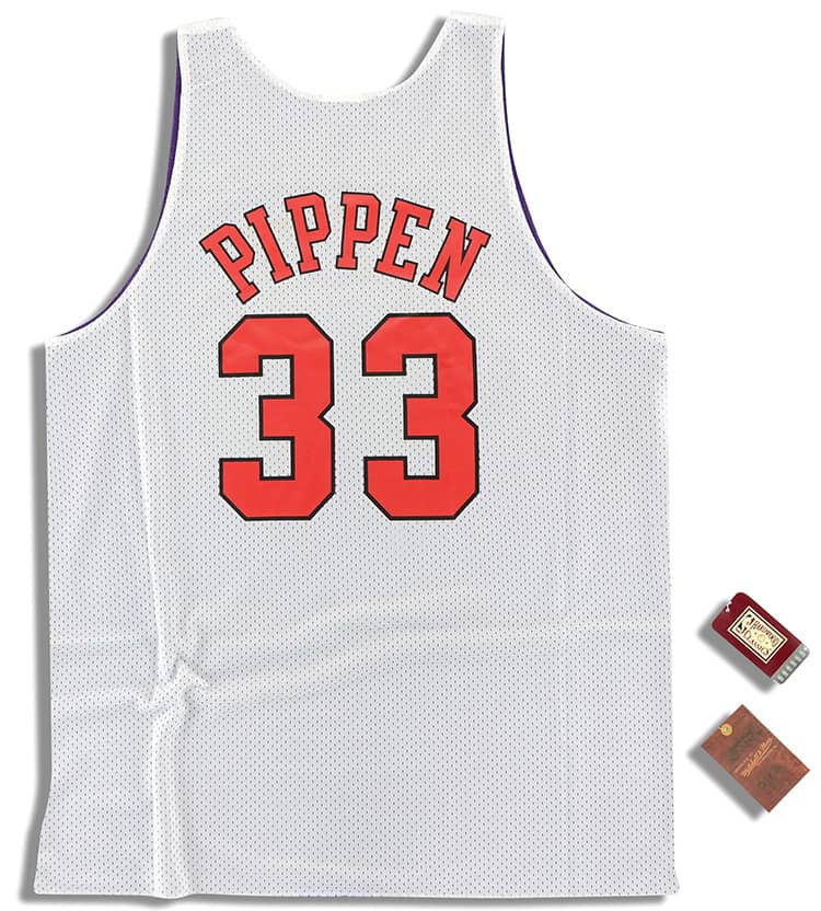 Amazon) Mitchell & Ness Chicago Bulls Pippen #33 Reversible