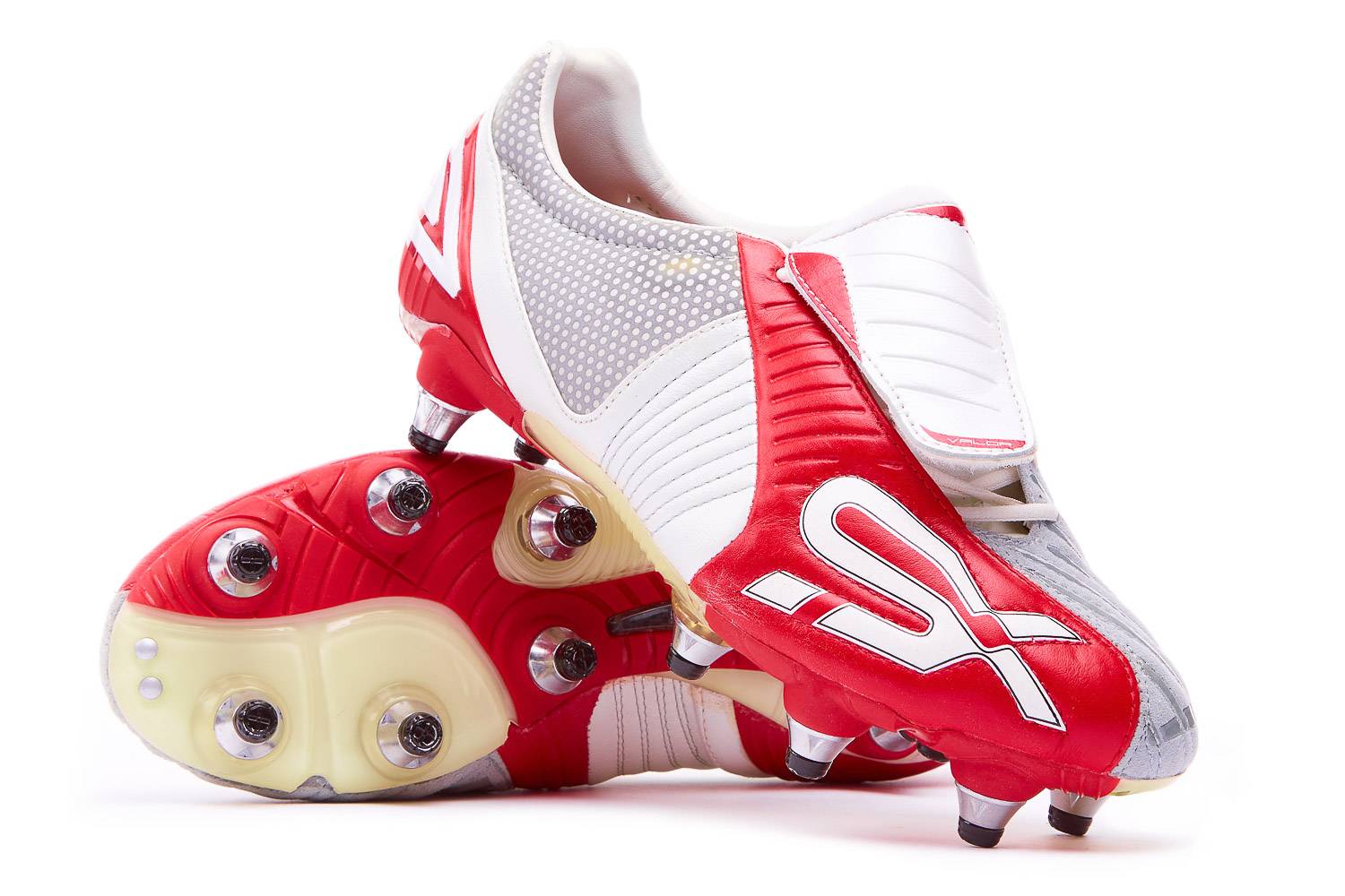 アンブロ　SX-VALOR Umbro SX Valor II review and Deco underwater - Soccer Cleats 101