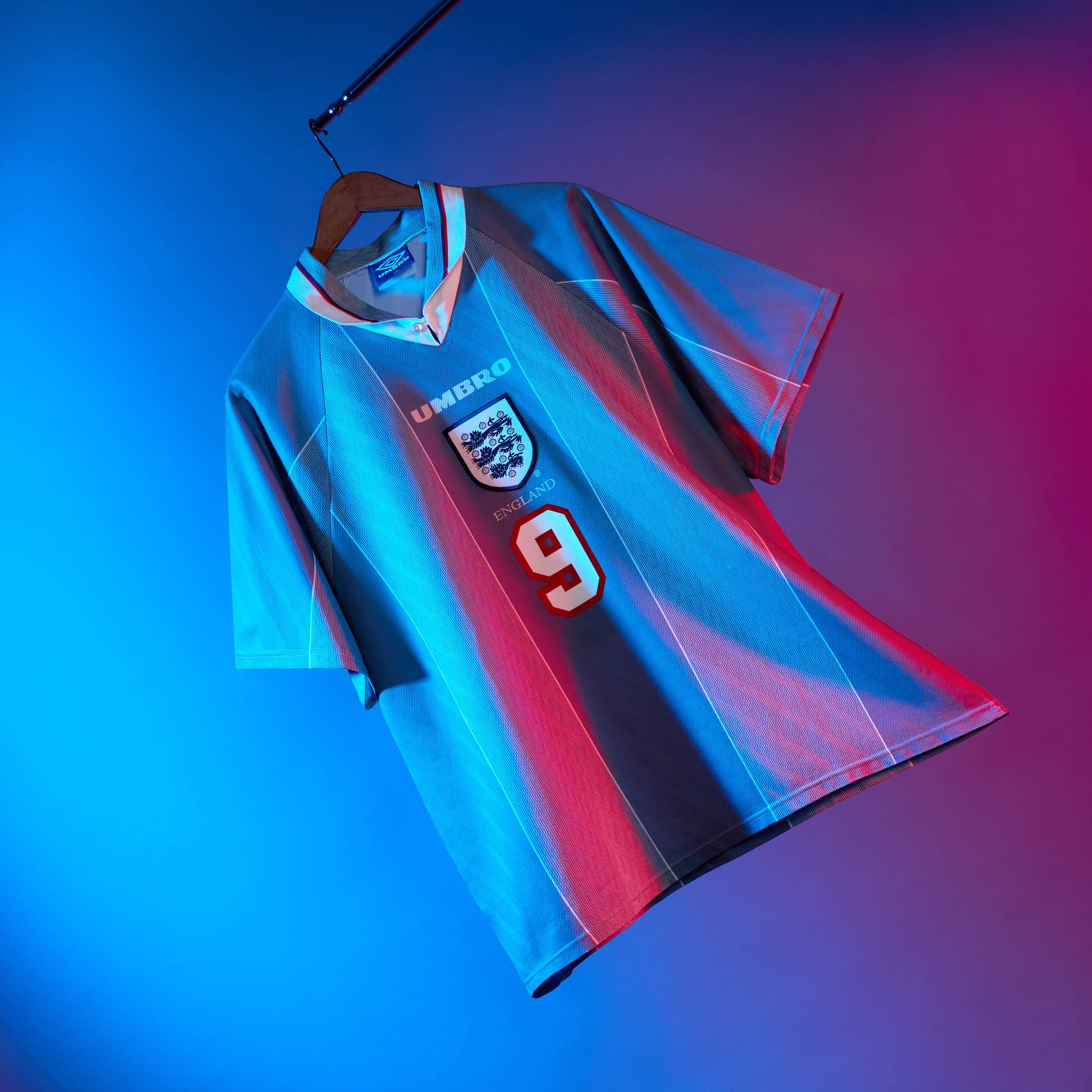1996-97 England Away Shirt Shearer #9