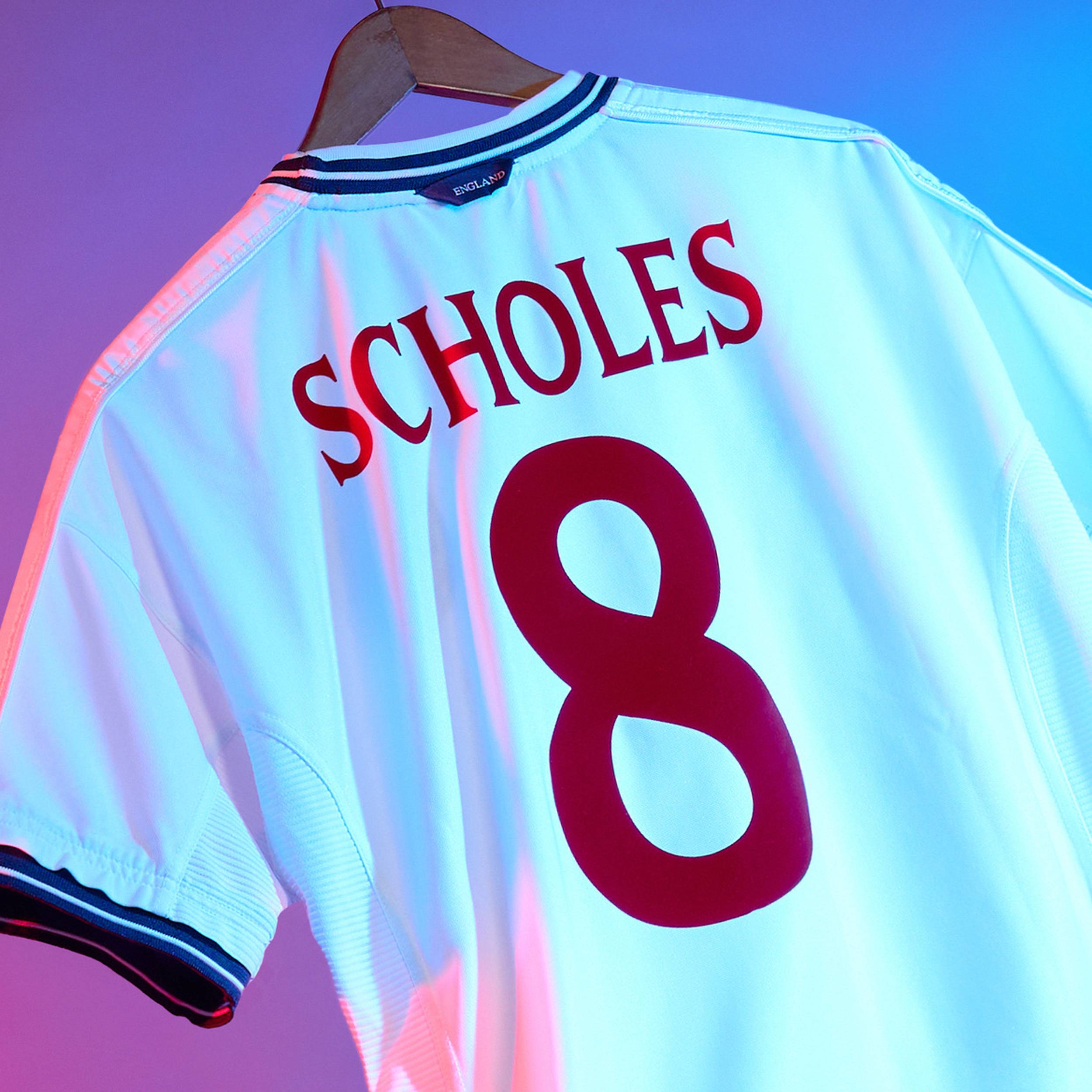 1999-01 England Home Shirt Scholes #8