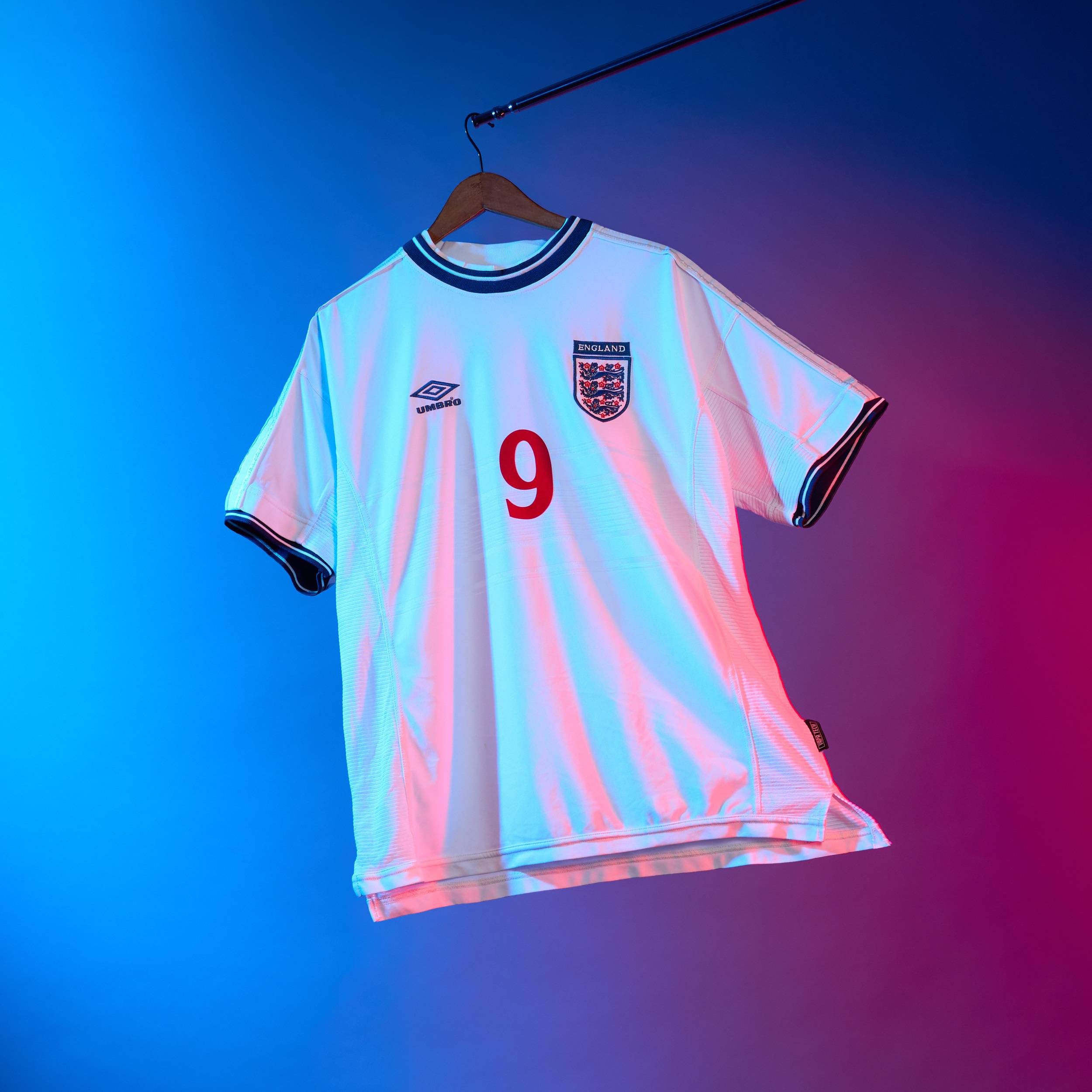 1999-01 England Home Shirt Shearer #9