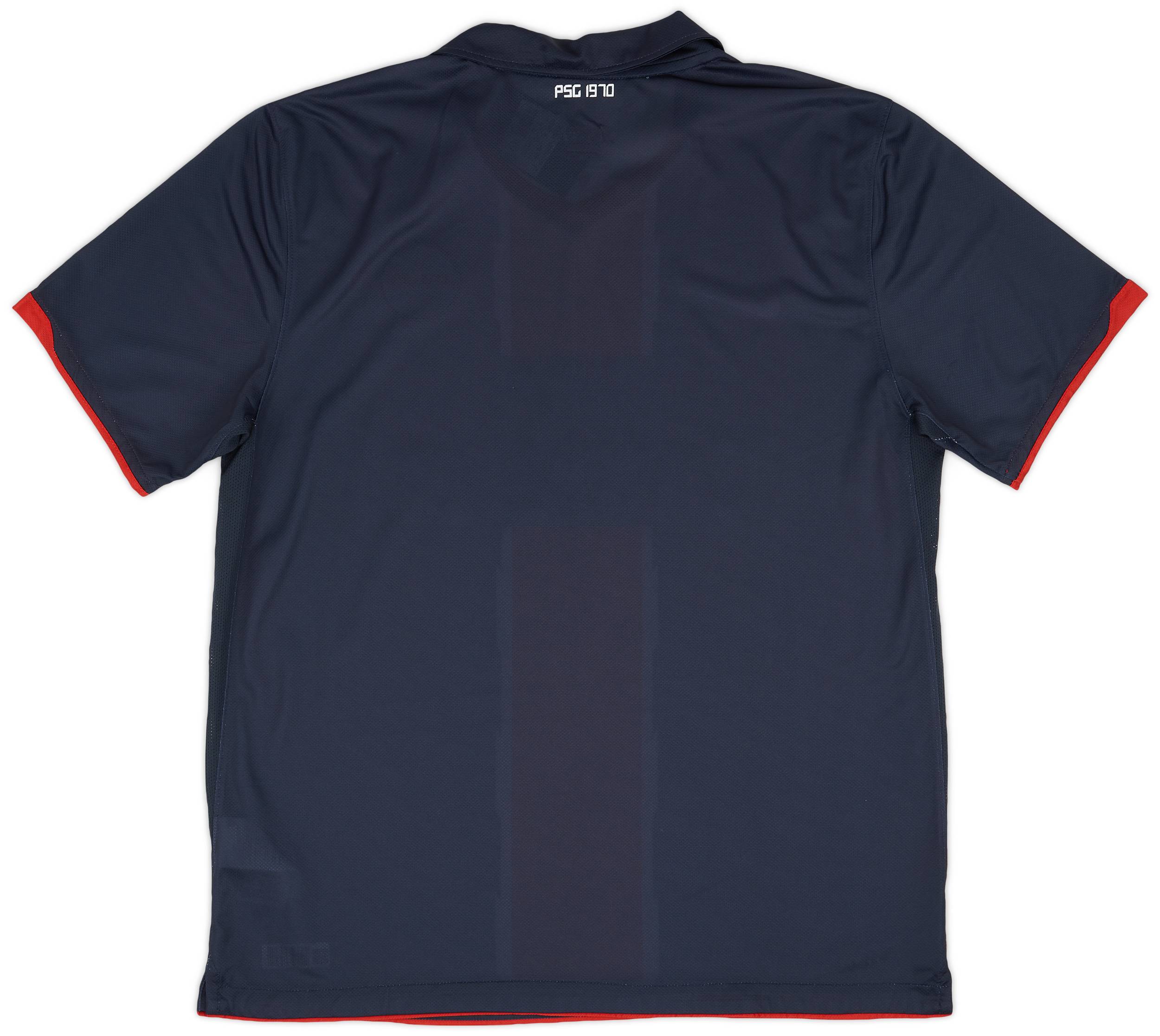 Paris Saint-Germain 1970-71 Away Kit