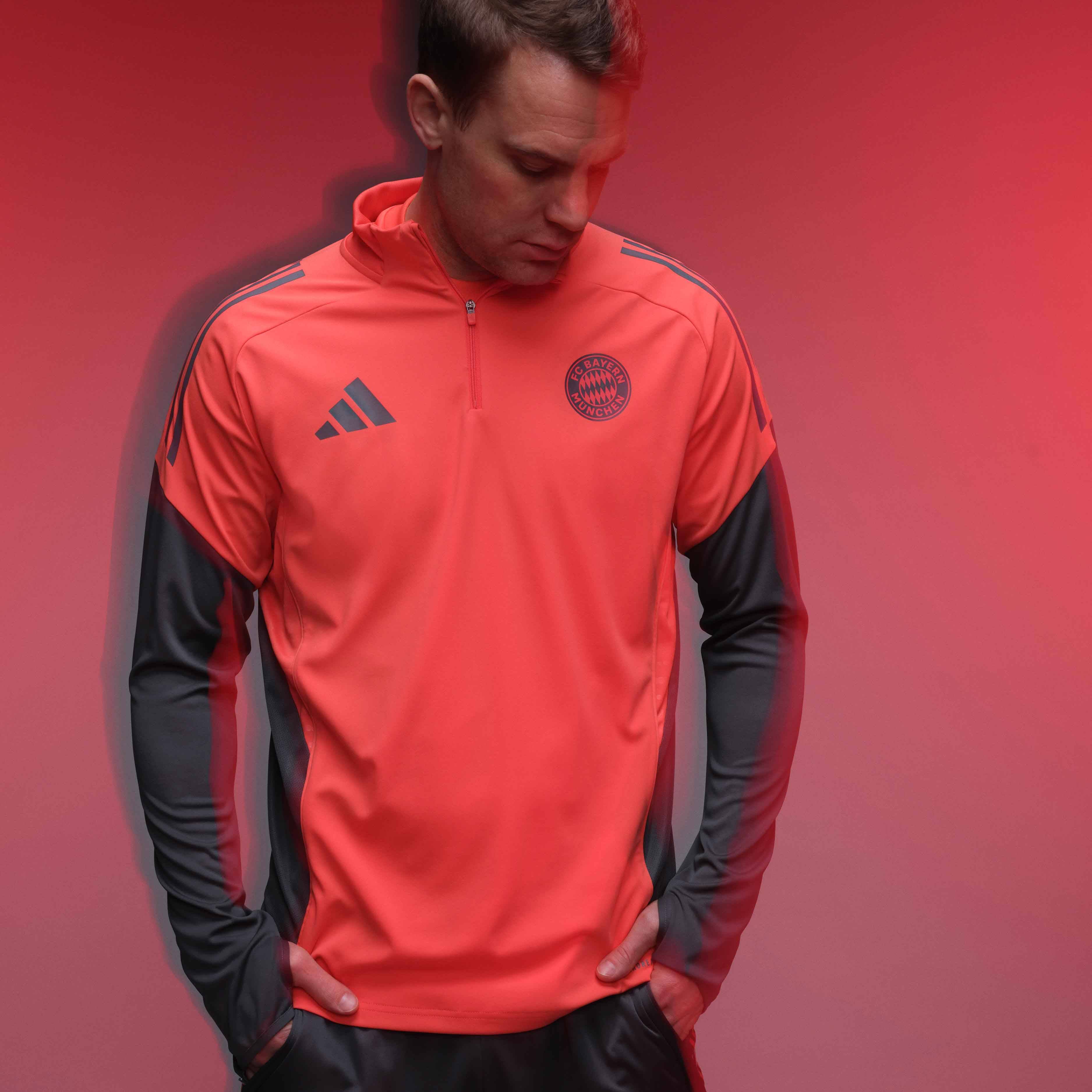 BAYERN MUNICH 2018 2019 PRESENTATION JACKET FOOTBALL SOCCER