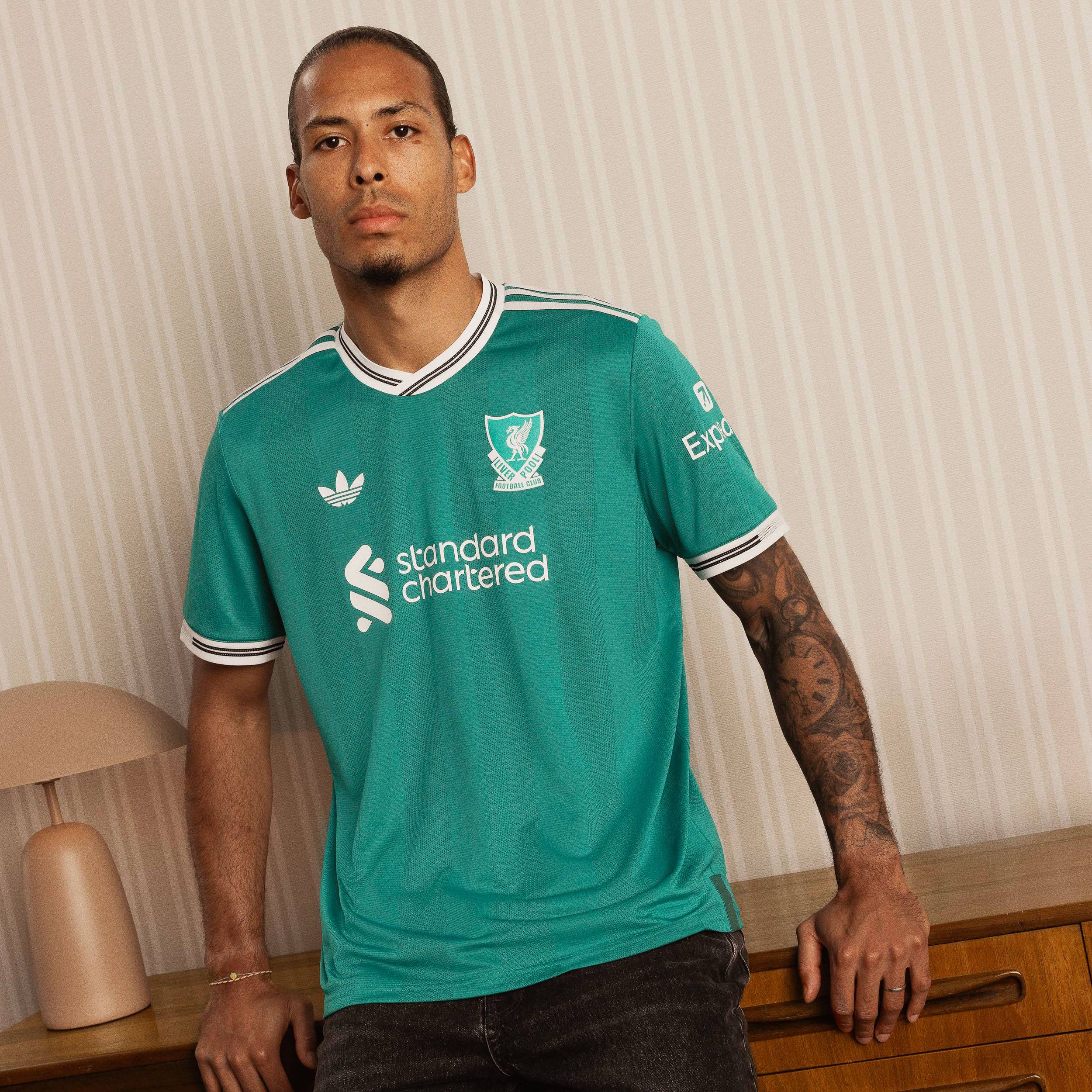 L.F.C. VIRGIL 4 シャツ クリーム色 LIVERPOOL 2021 2022 AWAY FOOTBALL SHIRT #4 VIRGIL VAN DIJK