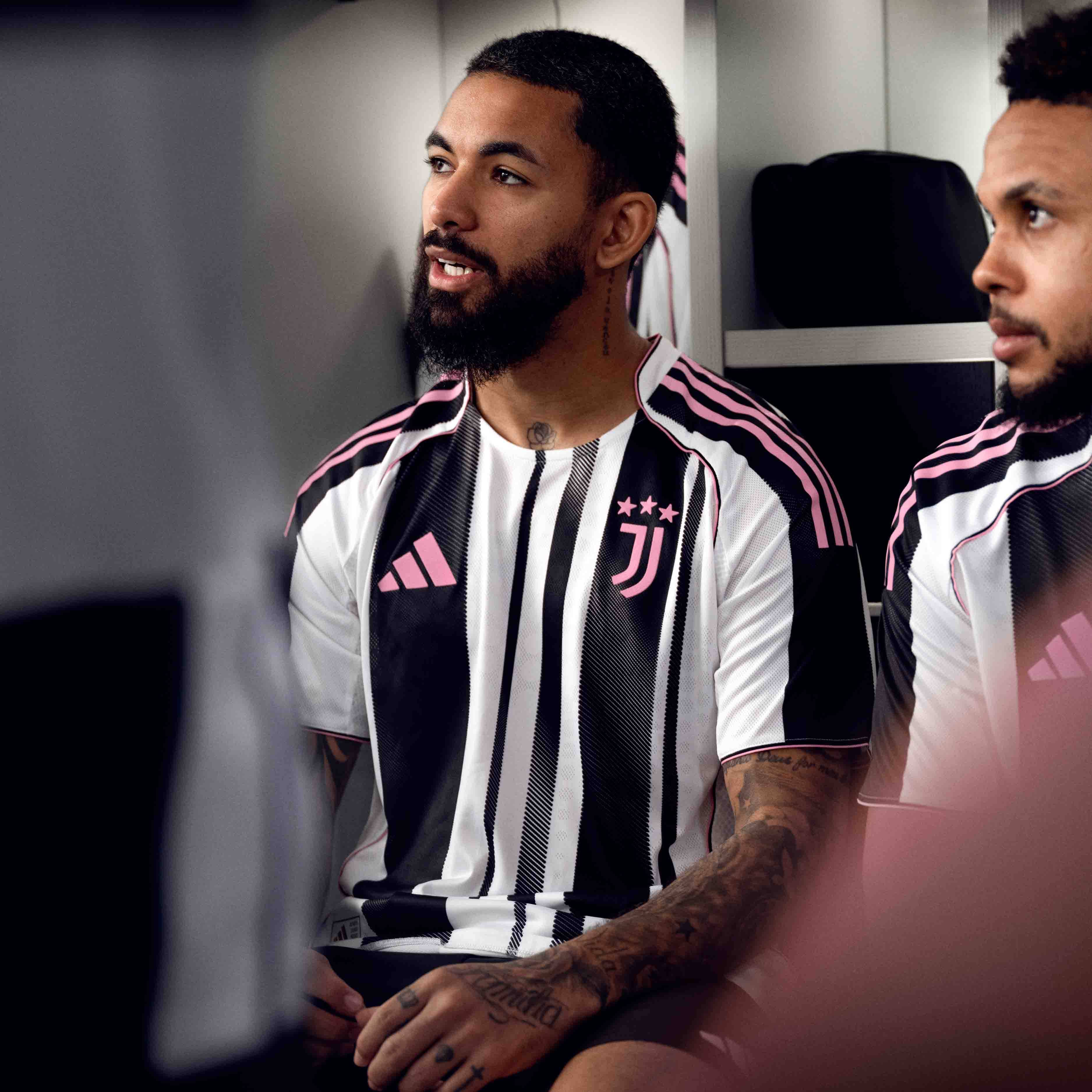 Juventus ノースリーブセットアップ 2025-26 Juventus adidas 1/4 Zip Winterized Top