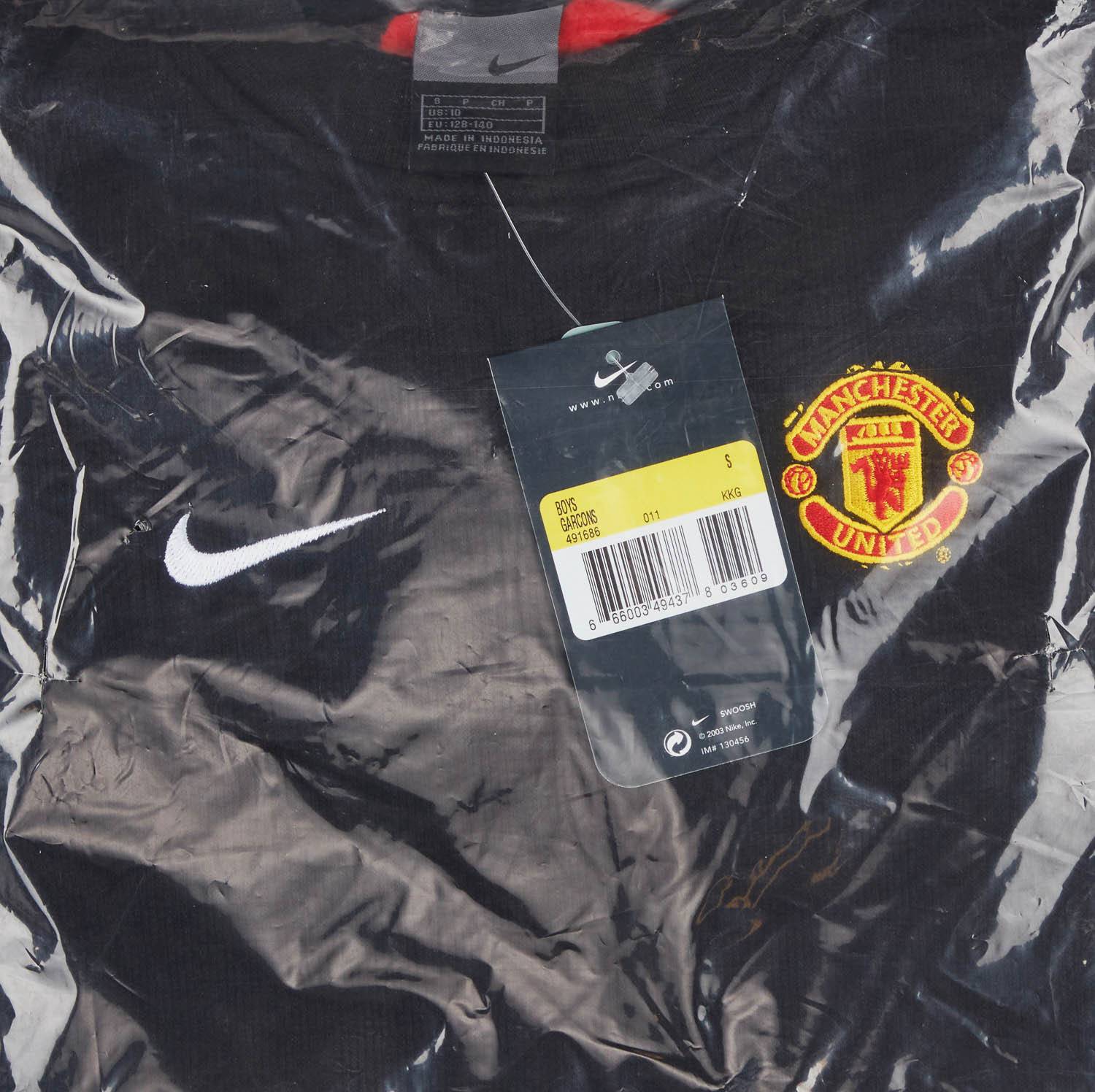 ウェア NIKE manchester united 03-04  NIKE manchester united 03-04 Home - メルカリ