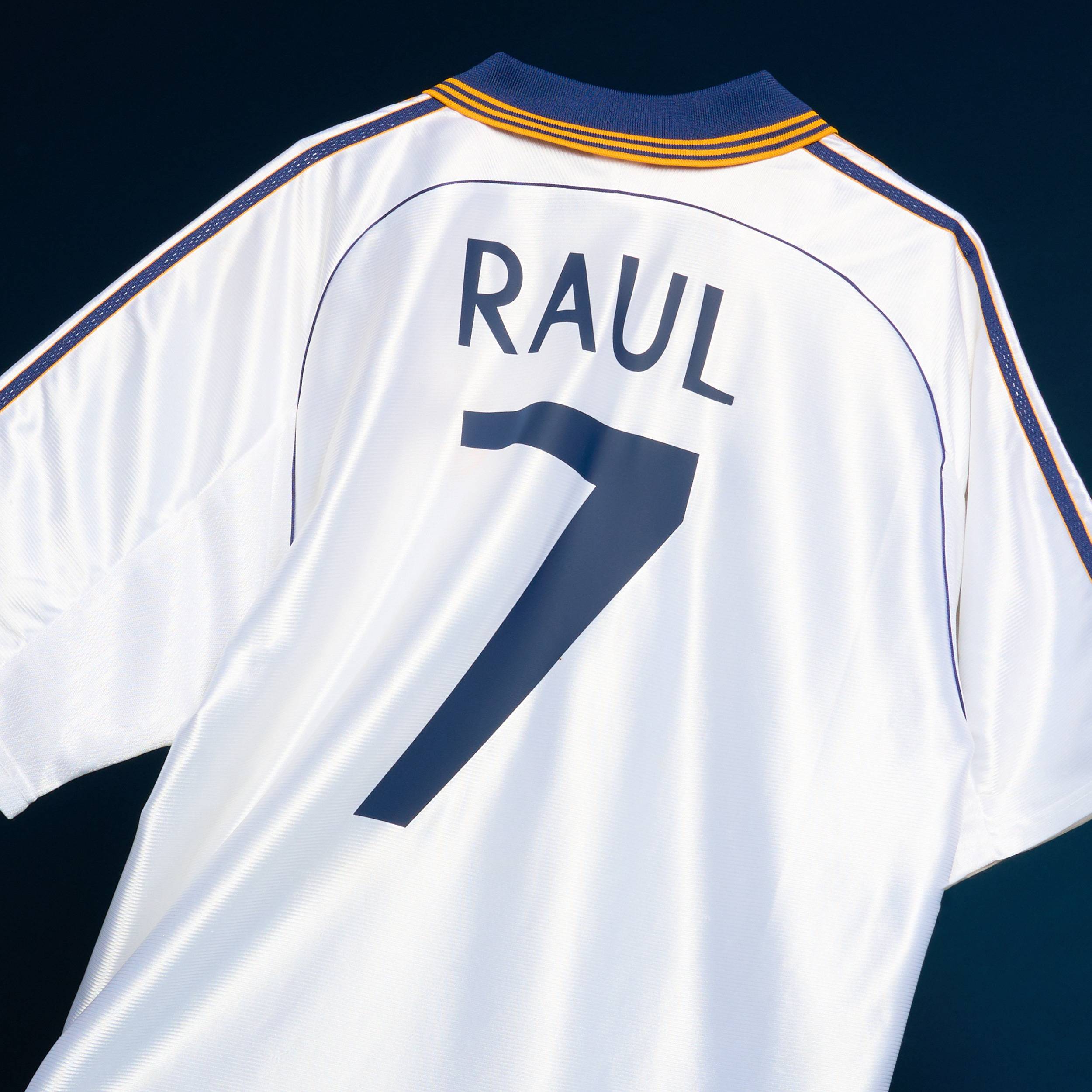 1998-00 Real Madrid Home Shirt Raul #7