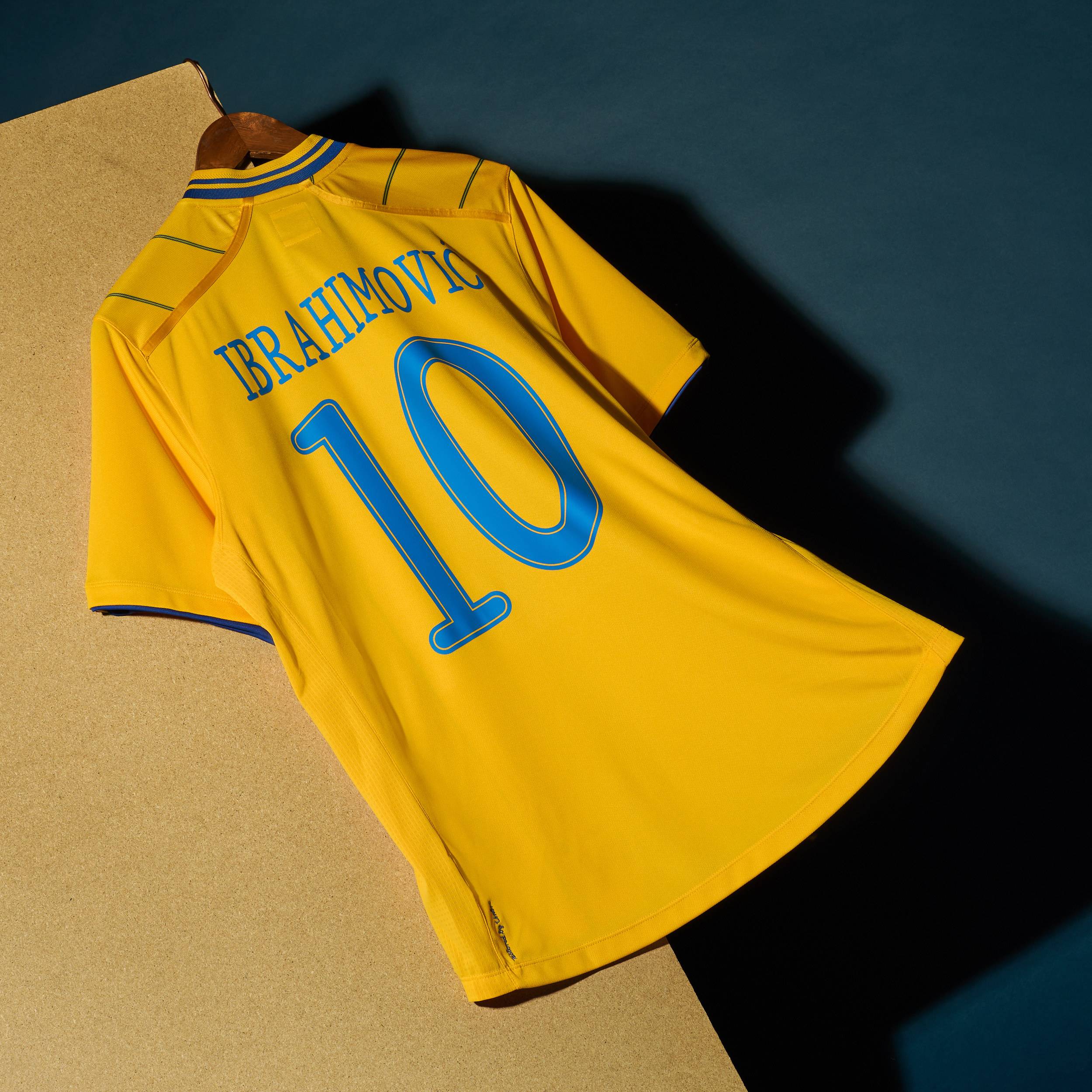 2012-13 Sweden Home Shirt Ibrahimovic #10