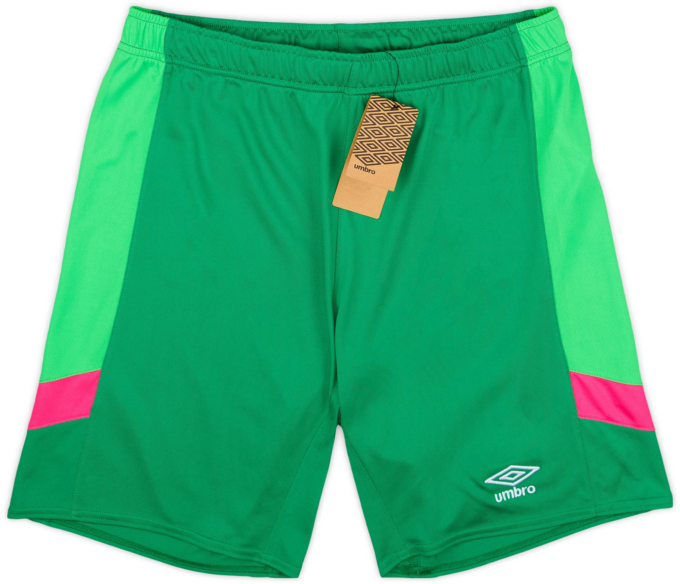 2023 24 Umbro Template Shorts (XL)