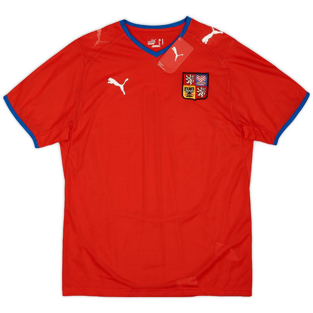2008-09 Czech Republic Home Shirt (M)