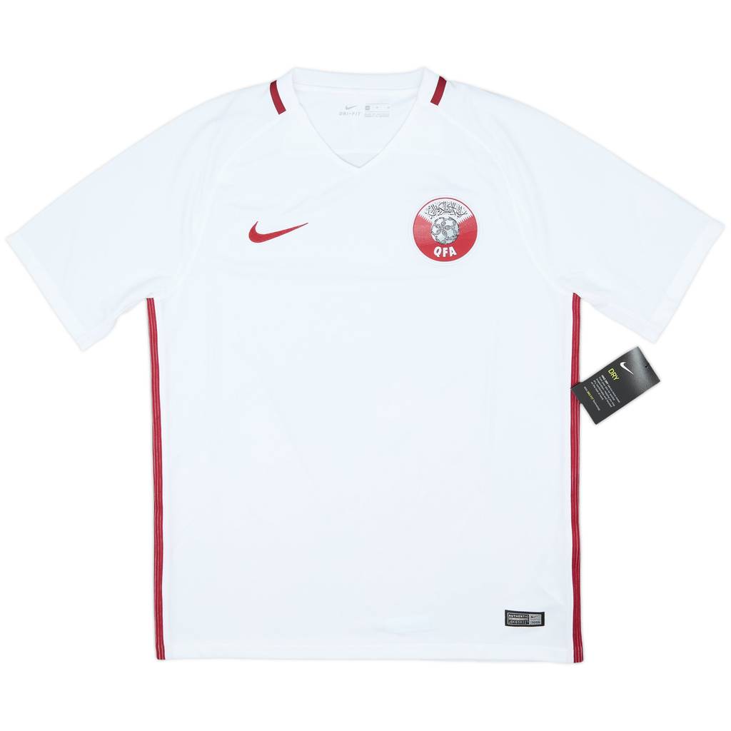 2016 Qatar Away Shirt (M)