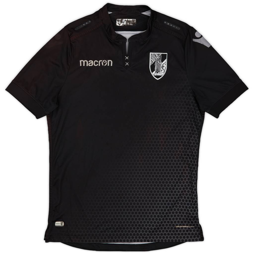 2017-18 Vitoria de Guimaraes
 Away Shirt - 6/10 - (M)