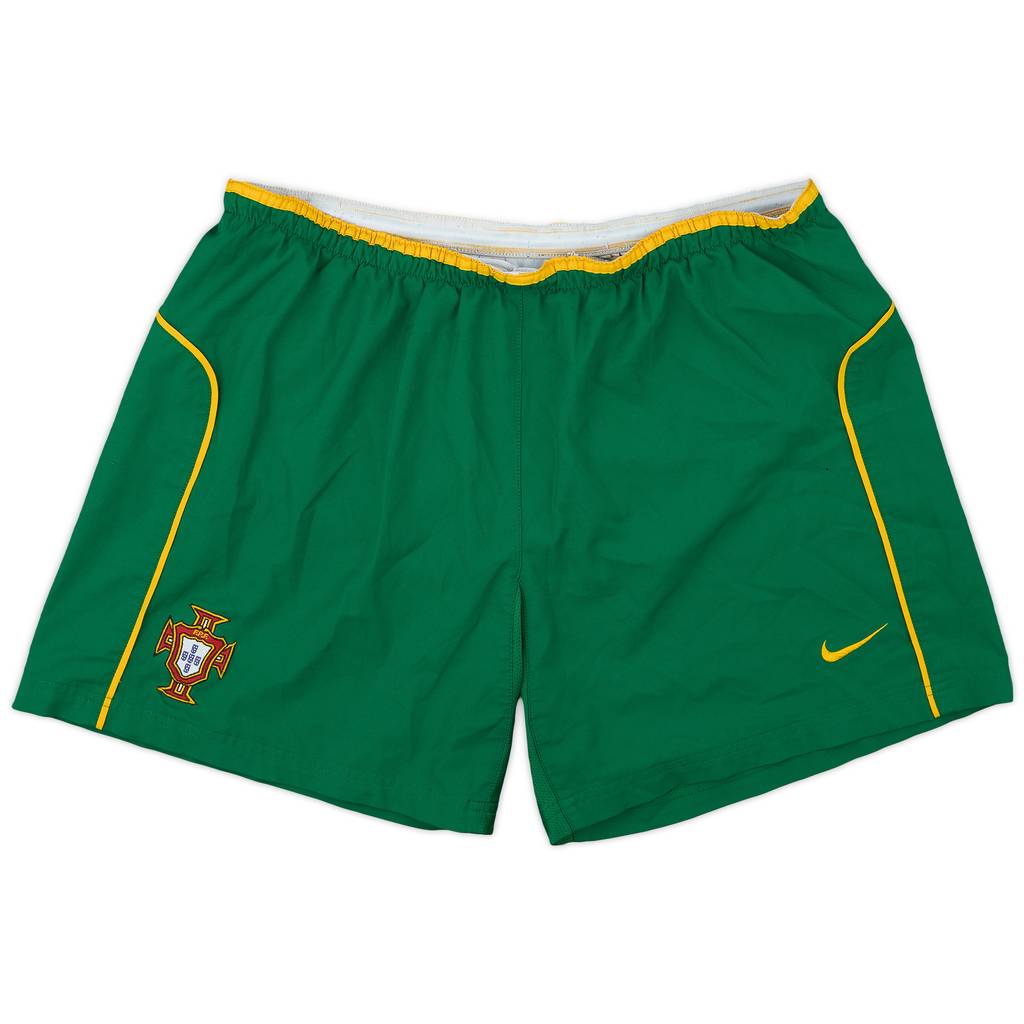 2002-04 Portugal Home Shorts - 5/10 - (L)