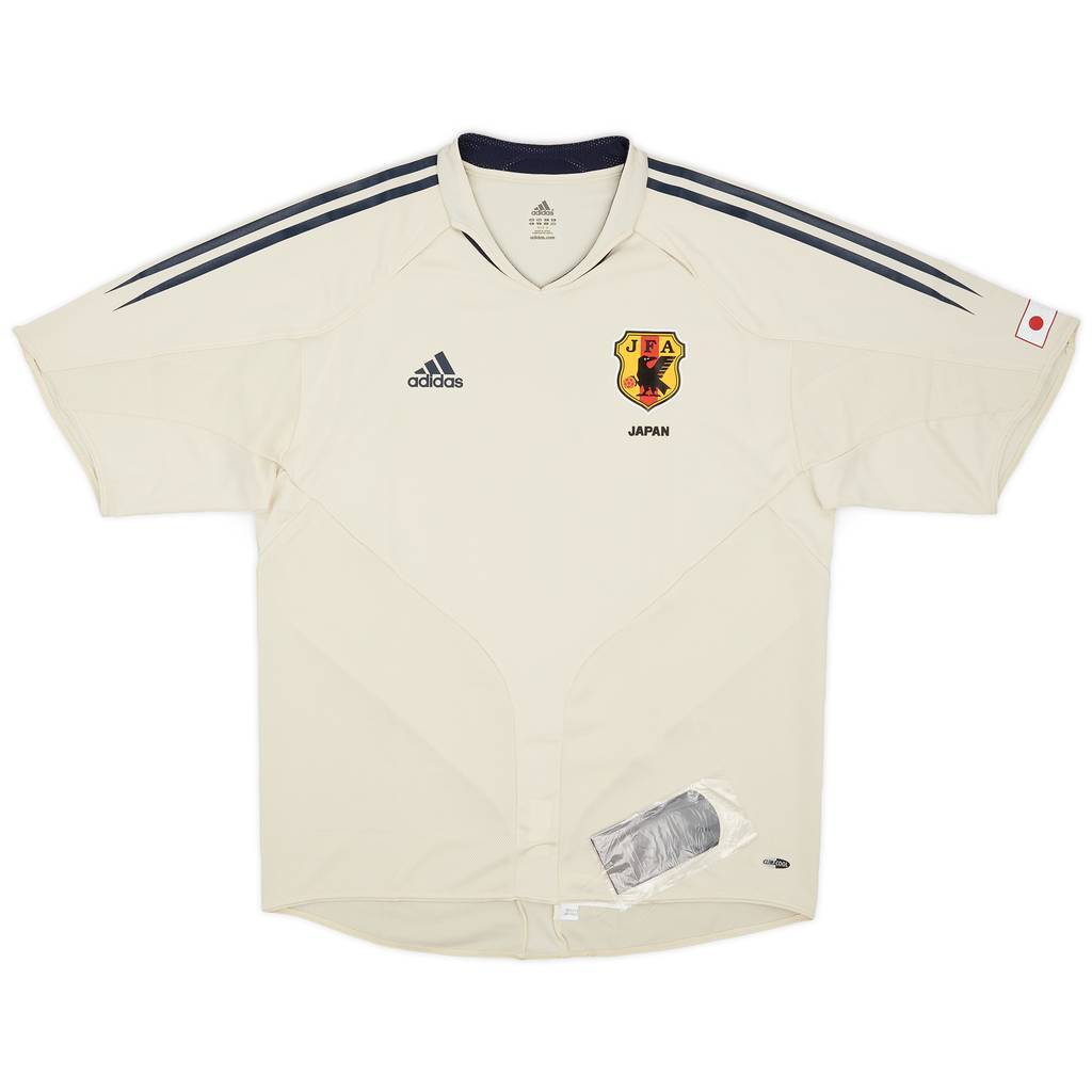 2004-06 Japan Away Shirt (L)