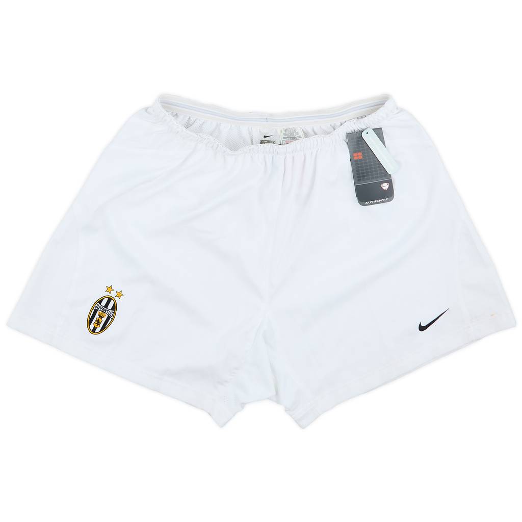 2003-04 Juventus Home Shorts (XL)