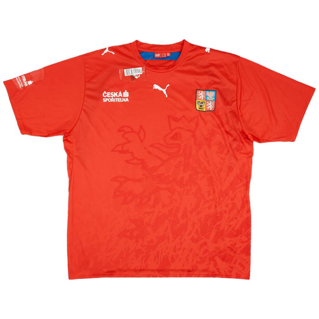 2006-08 Czech Republic Basic Home Shirt (XXL)
