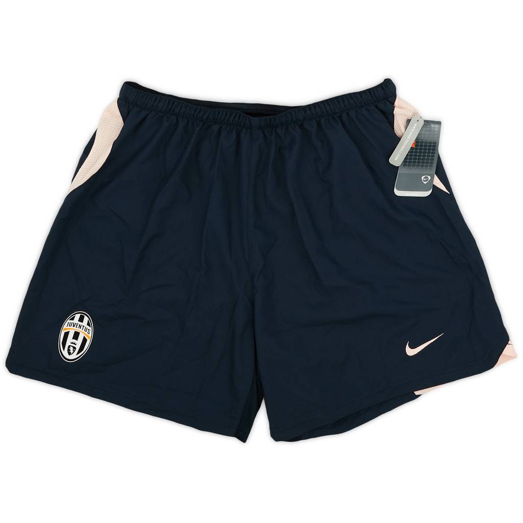 2004-05 Juventus Nike Training Shorts (XL)