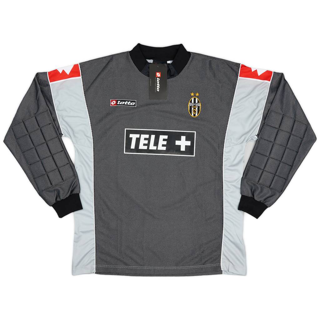 2000-01 Juventus GK Shirt (XL)