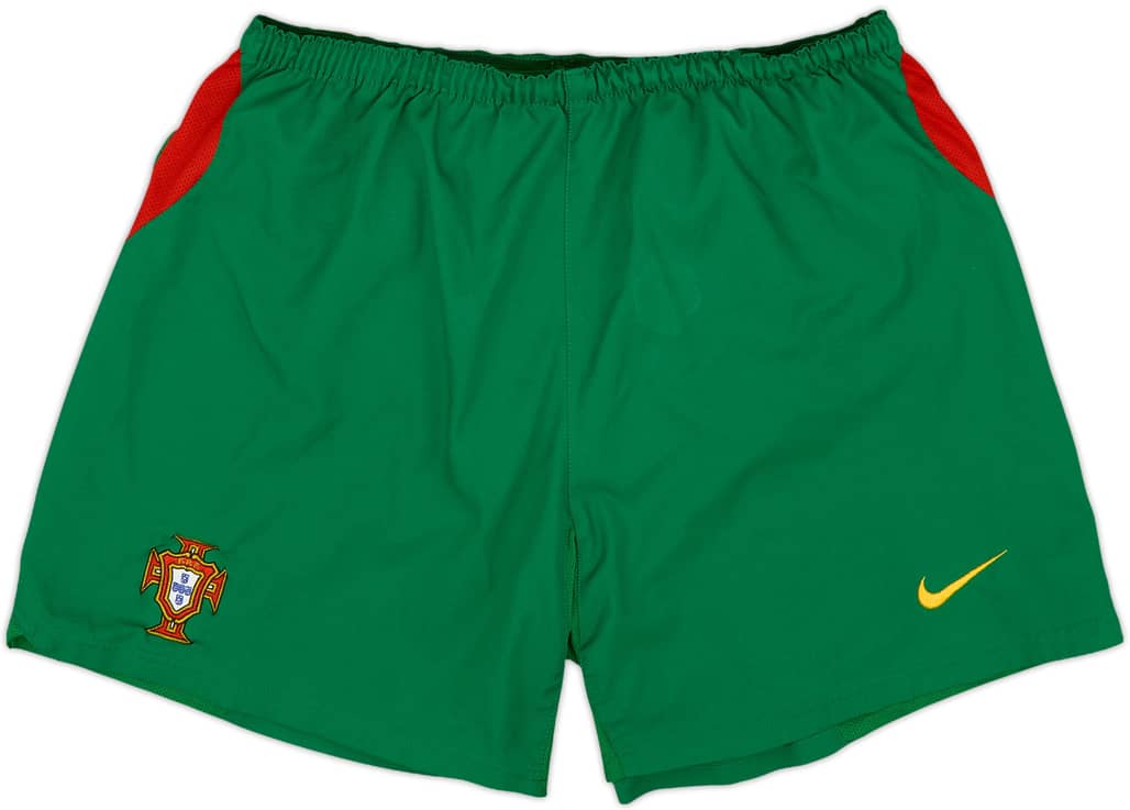 2004-06 Portugal Home Shorts - 6/10 - (L)