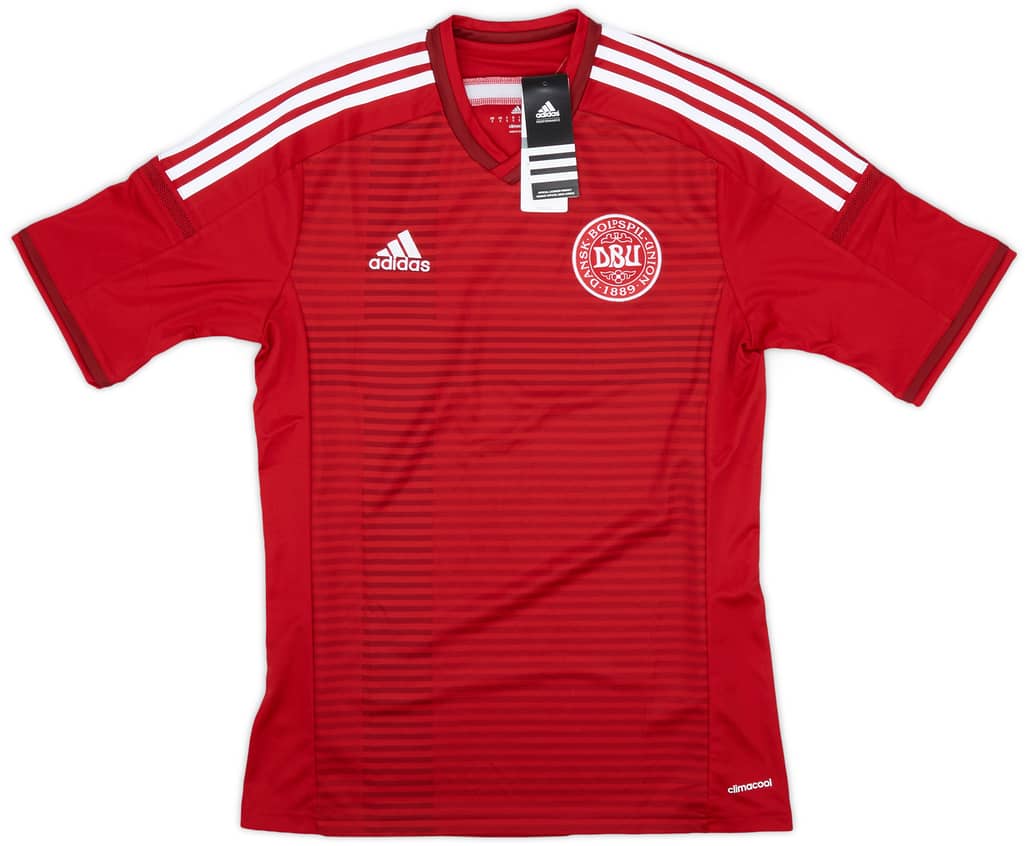 2014-15 Denmark Home Shirt (S)