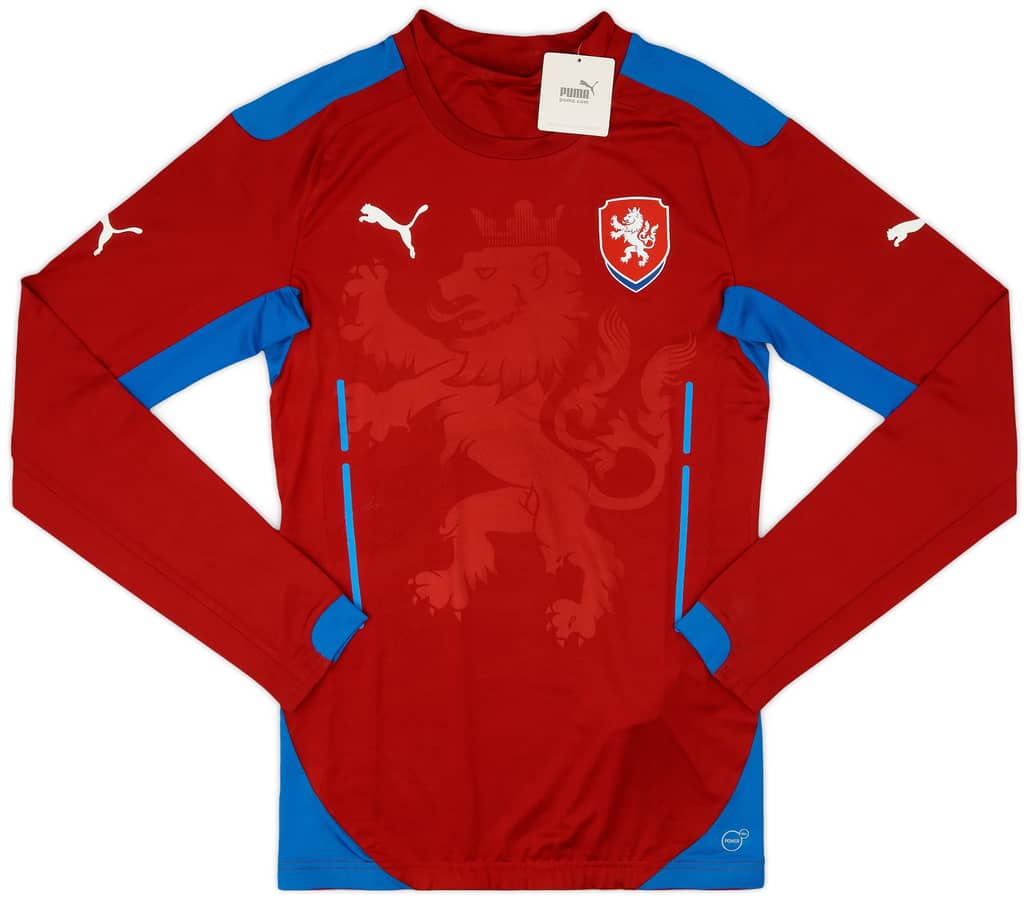 2014-15 Czech Republic Player Issue Home L/S Shirt (L)