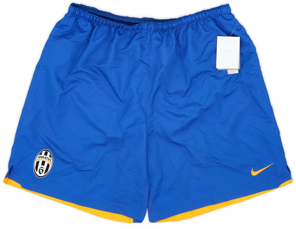 2007-08 Juventus Away Shorts (XL)