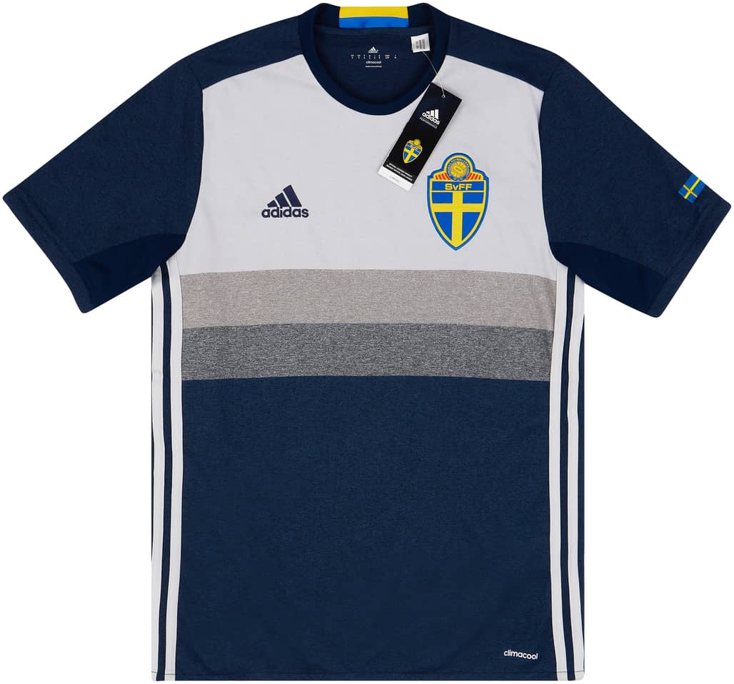 2016-17 Sweden Away Shirt (S)