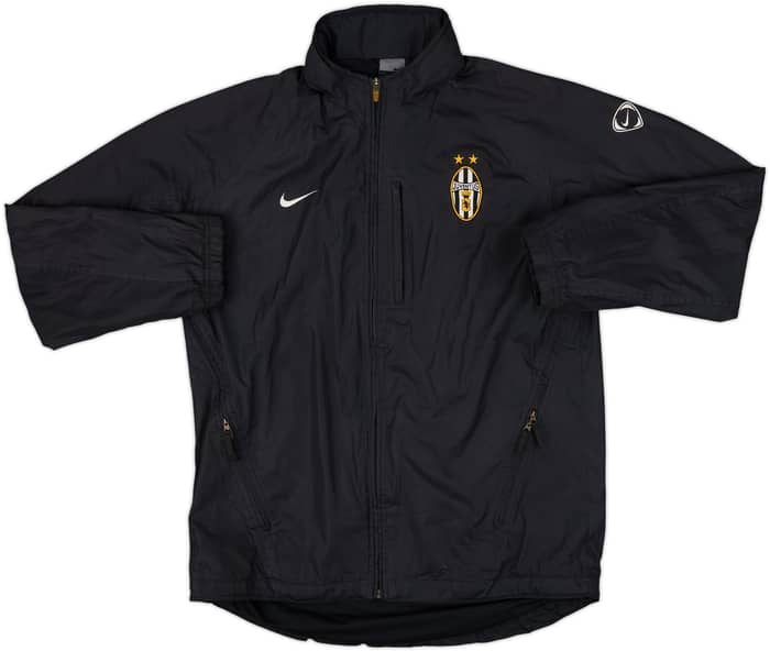 SOBERTHRIFTS | SOLD OUT 🚨 🚨 Nike x Juventus Puffer next to