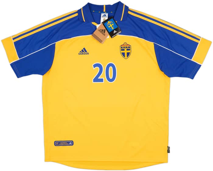 2000-02 Sweden Home Shirt Larsson #20 (XL)